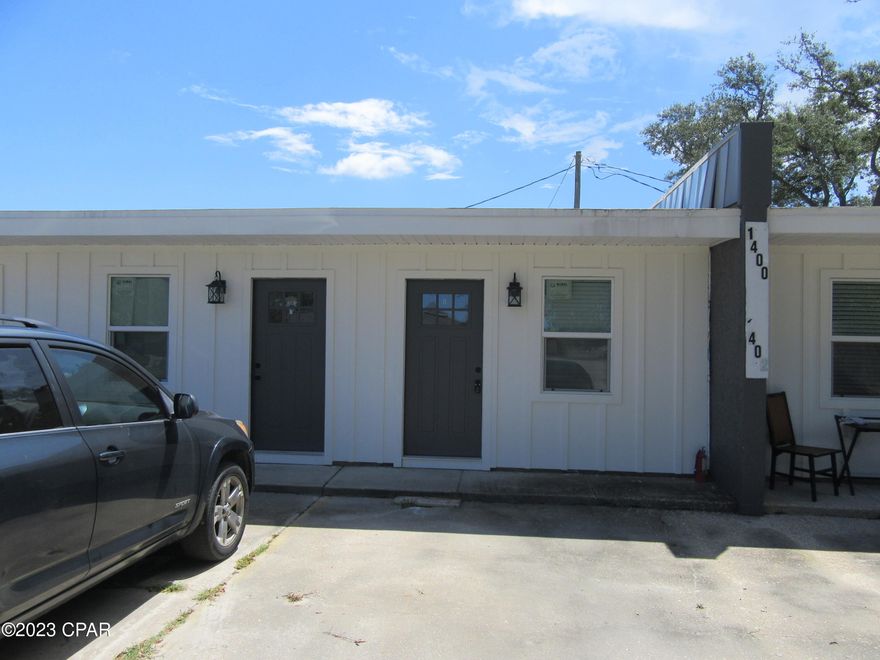 1 bedroom 1 bath apartment close to shopping and bus line. Large shady lot close to St Andrews. All property sizes and ages are approximate, please measure and/or verify if important.
School assignments are subject to change, please check with Bay County for most accurate information.
Deposit is the same as the rent. Pets NOT Allowed!