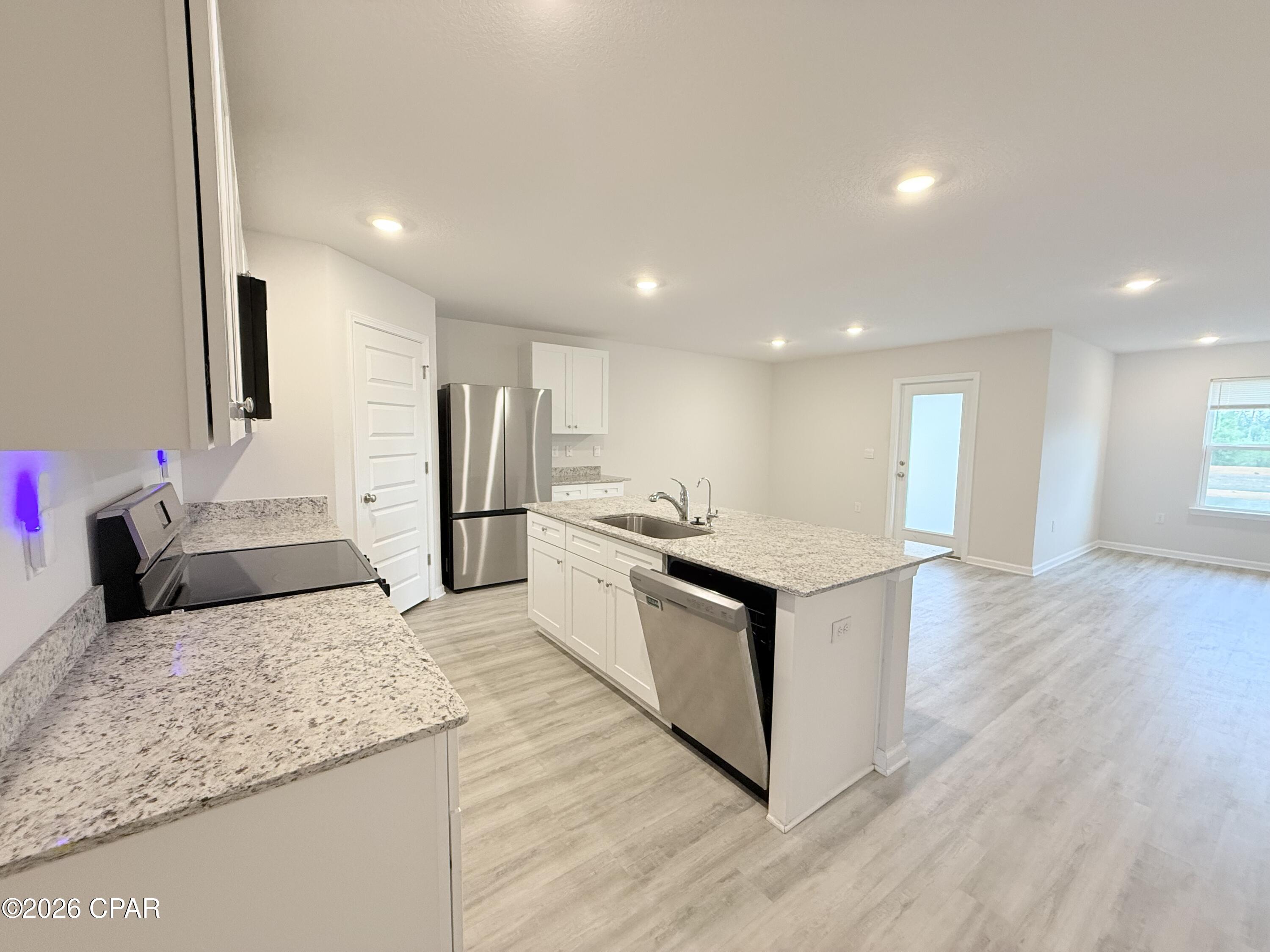 [No Recorded Subdiv] - Residential Lease