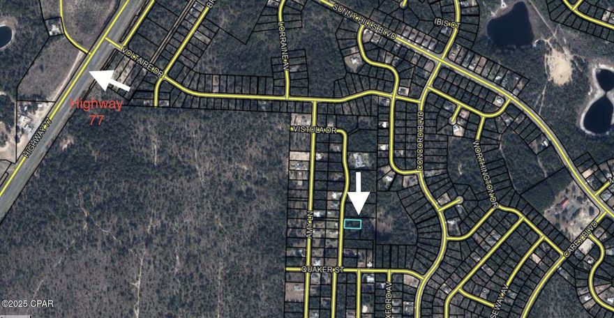 This lovely lot, right at the front of Sunny Hills, is available!! Great spot to build your dream home in a neighborhood that is up and coming... and booming! Visit Boat Lake, the library or drive 30 minutes to Lynn Haven or 20 minutes to downtown Chipley! This is where town is expanding to. Go by and see the lot!
