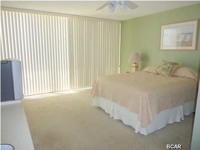 Seachase Condo - Residential