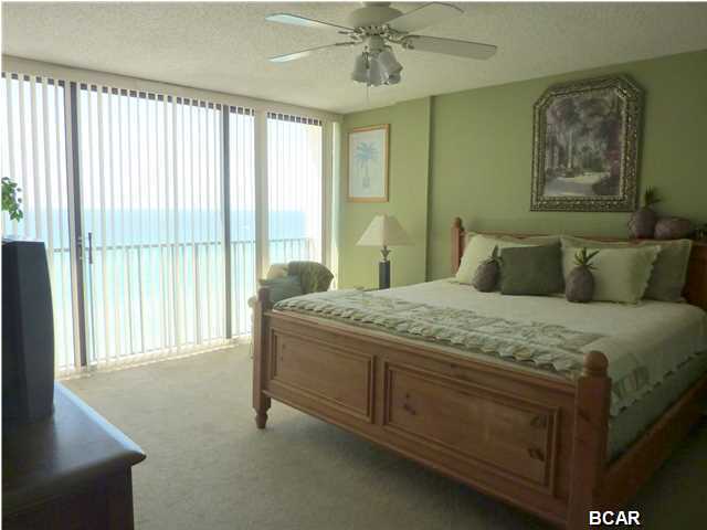 Seachase Condo - Residential