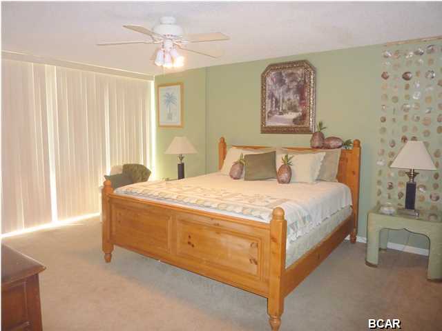 Seachase Condo - Residential