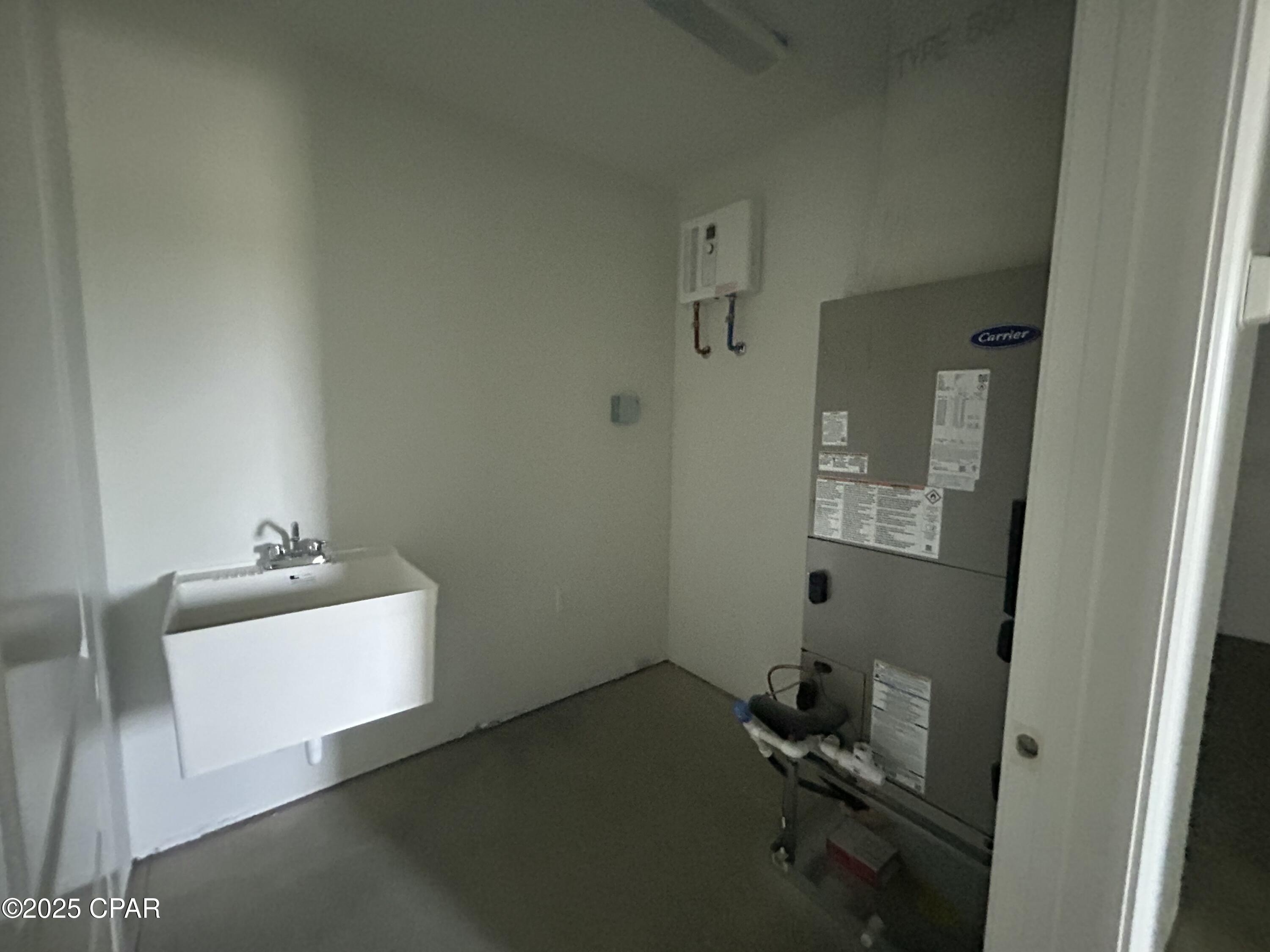 Beach Commerce Park - Commercial Lease