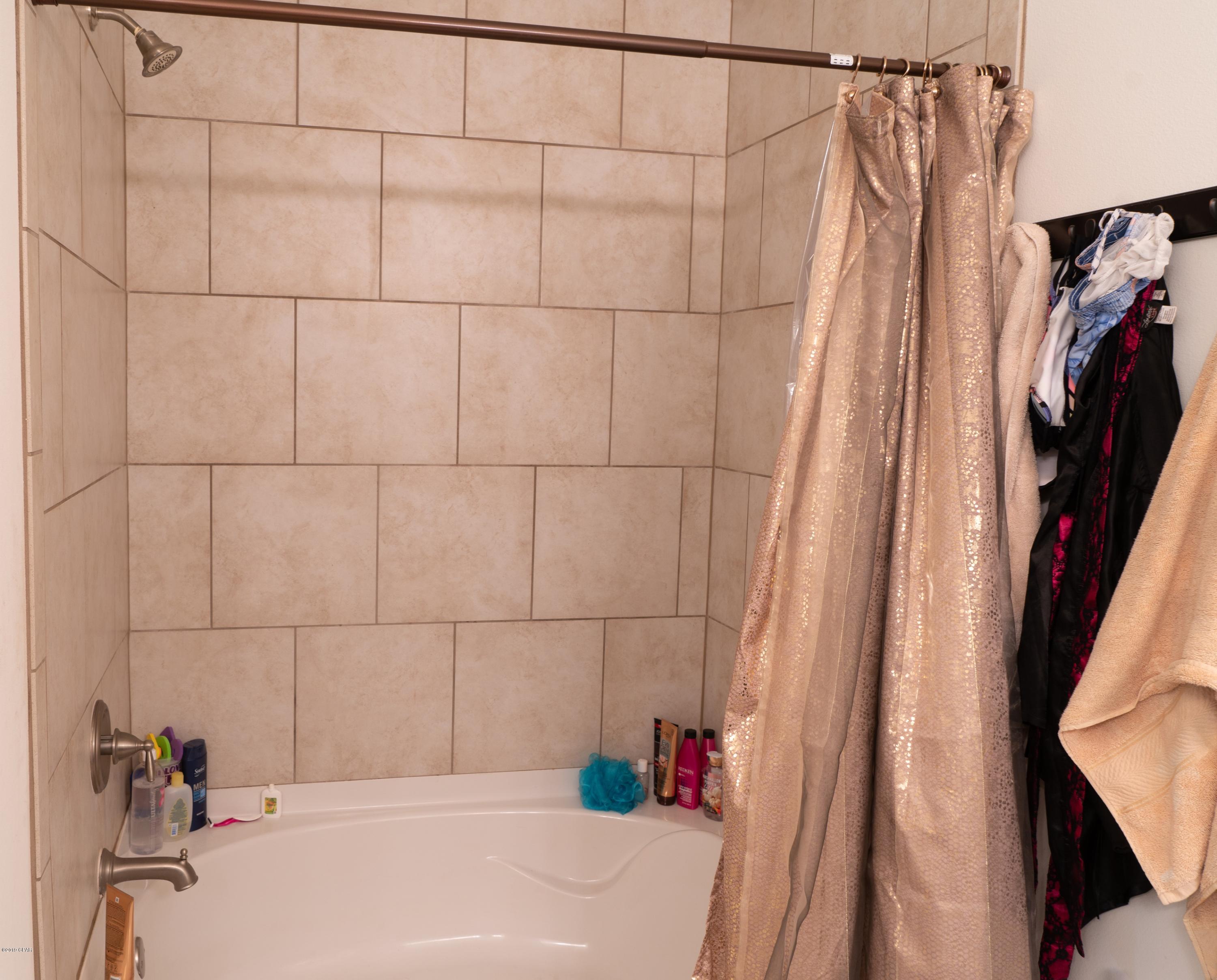 Village Of Mill Bayou/Shoreline Village Ph 1A - Residential