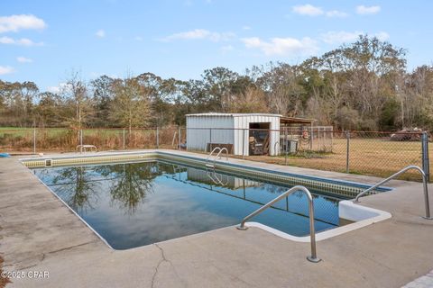 A home in Graceville