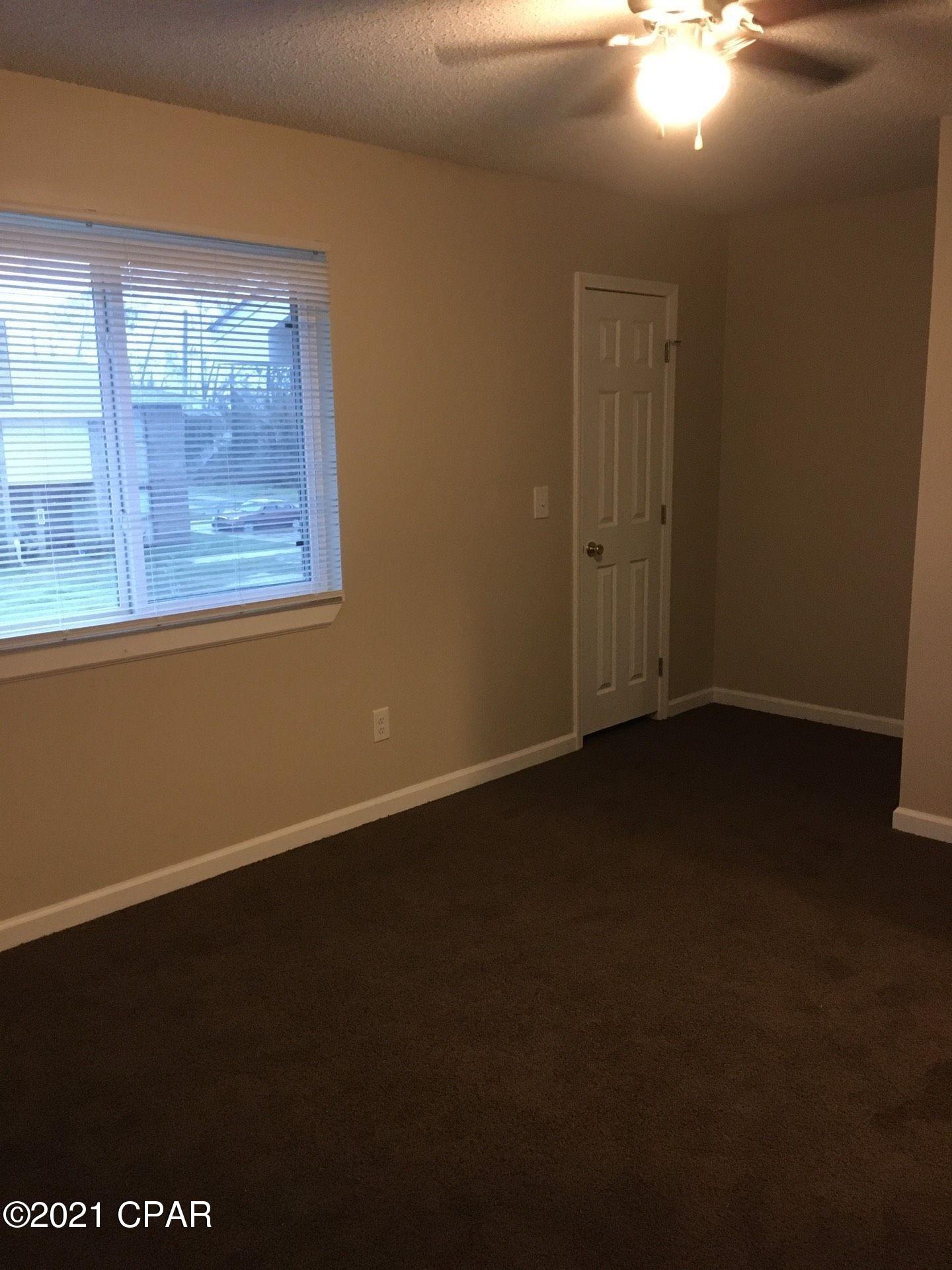 [No Recorded Subdiv] - Residential Lease