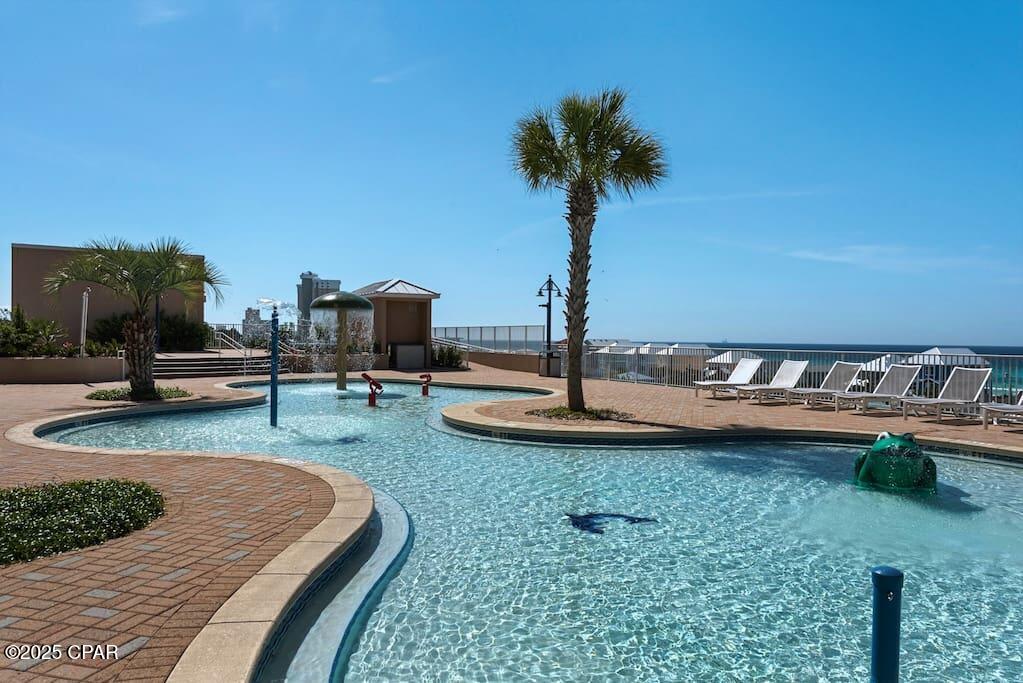 Laketown Wharf - Residential