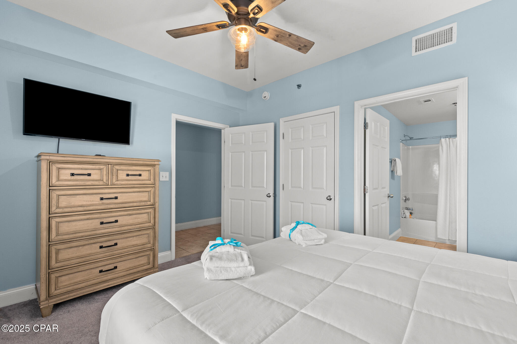 Laketown Wharf - Residential