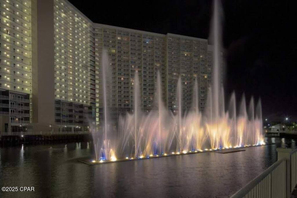 Laketown Wharf - Residential