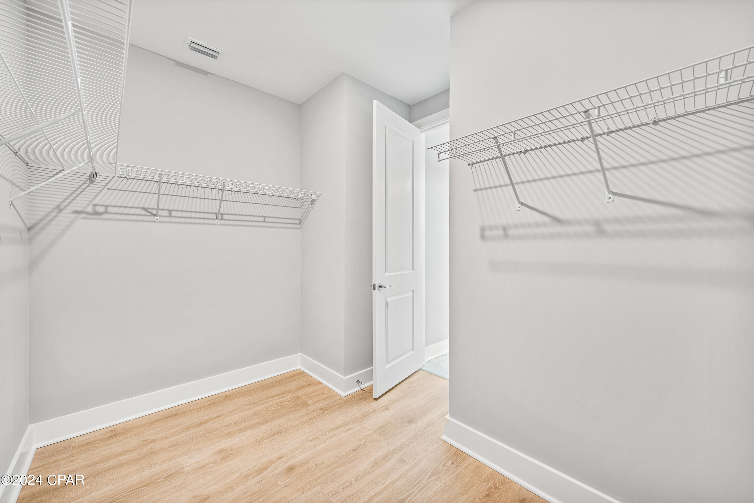 Panama City Beach, Florida 32413, United States, 4 Bedrooms Bedrooms, ,3 BathroomsBathrooms,Residential,Pending,55189