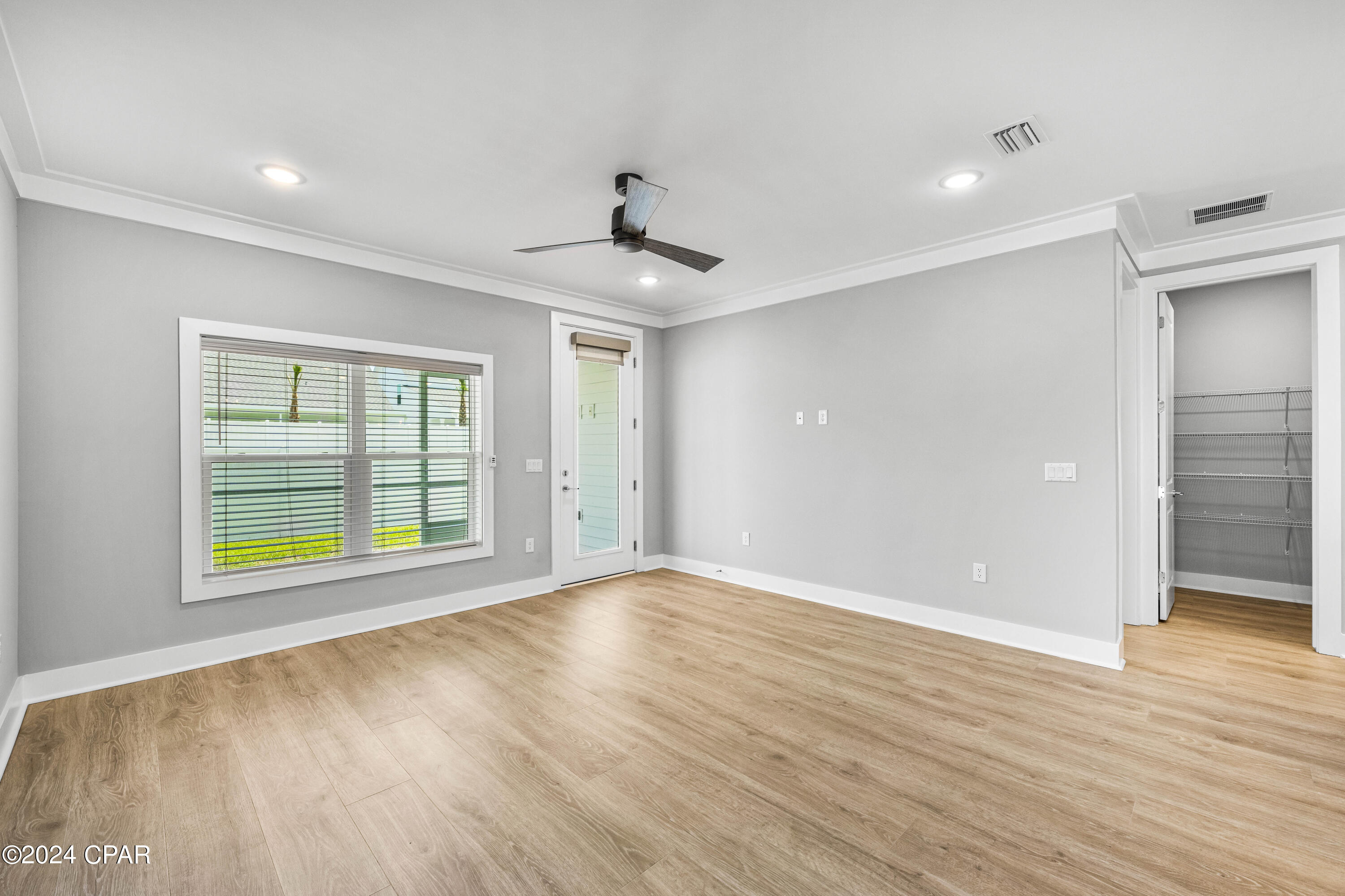 Panama City Beach, Florida 32413, United States, 4 Bedrooms Bedrooms, ,3 BathroomsBathrooms,Residential,Pending,55189