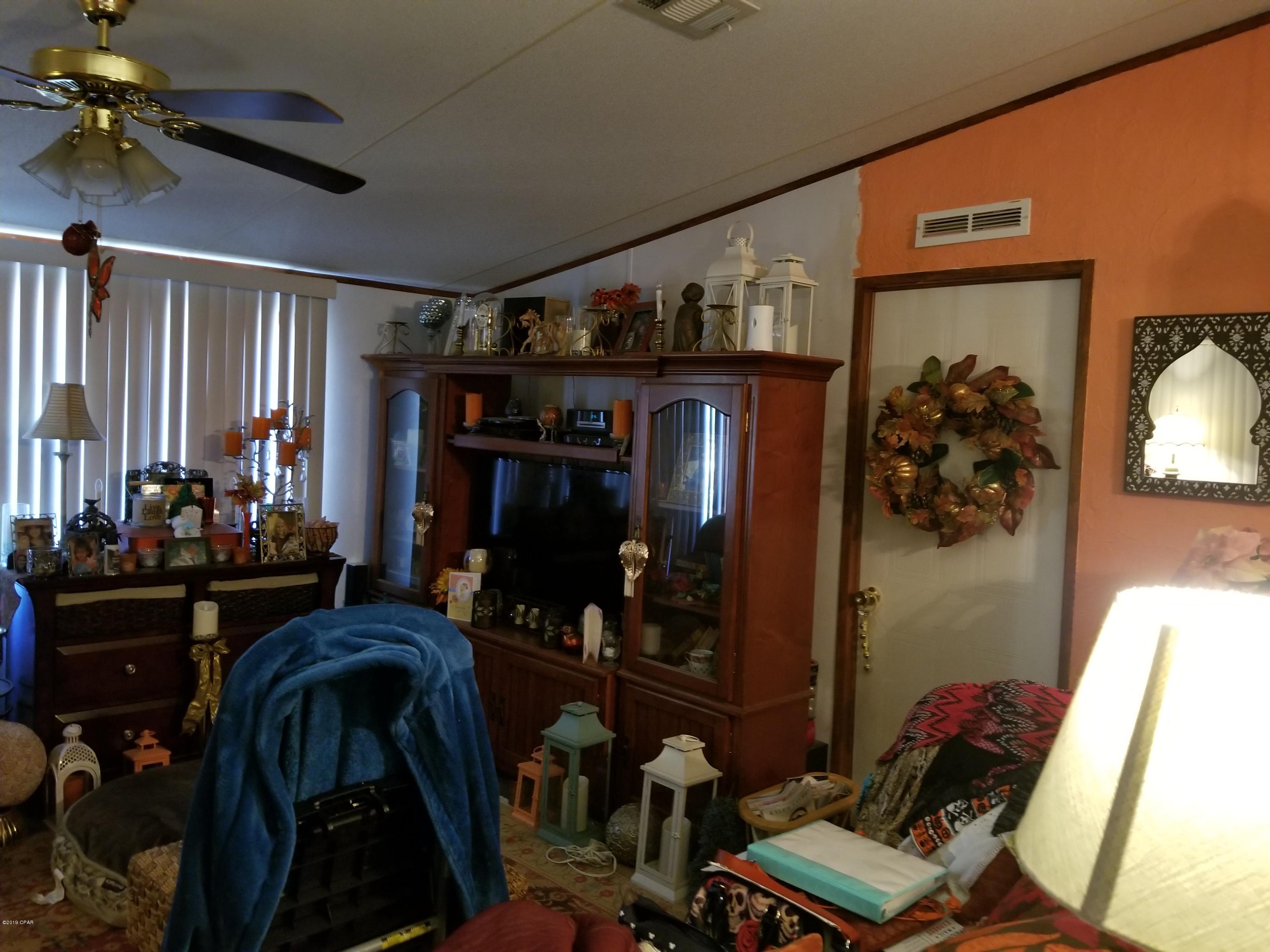 Leisure Lakes - Residential