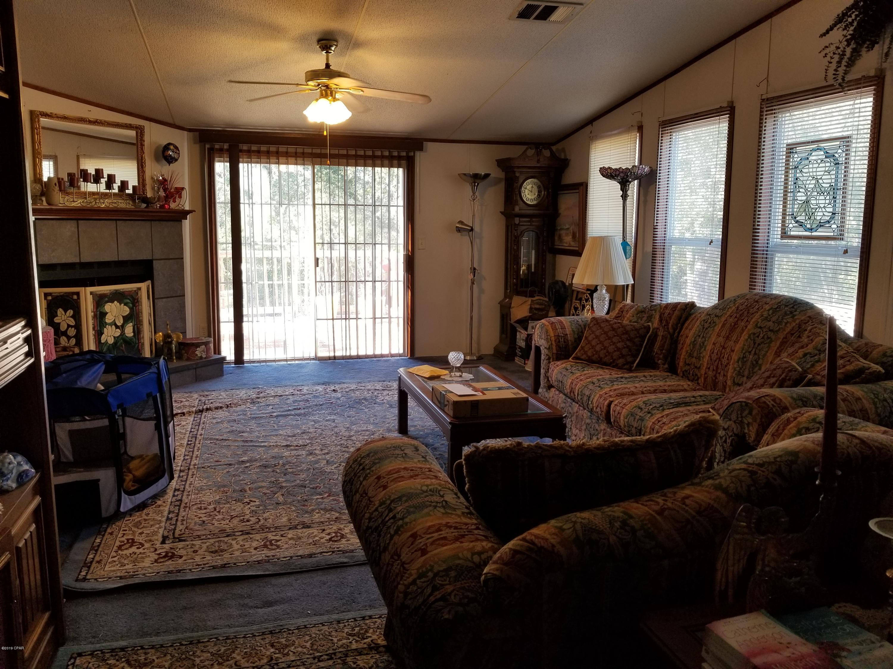 Leisure Lakes - Residential