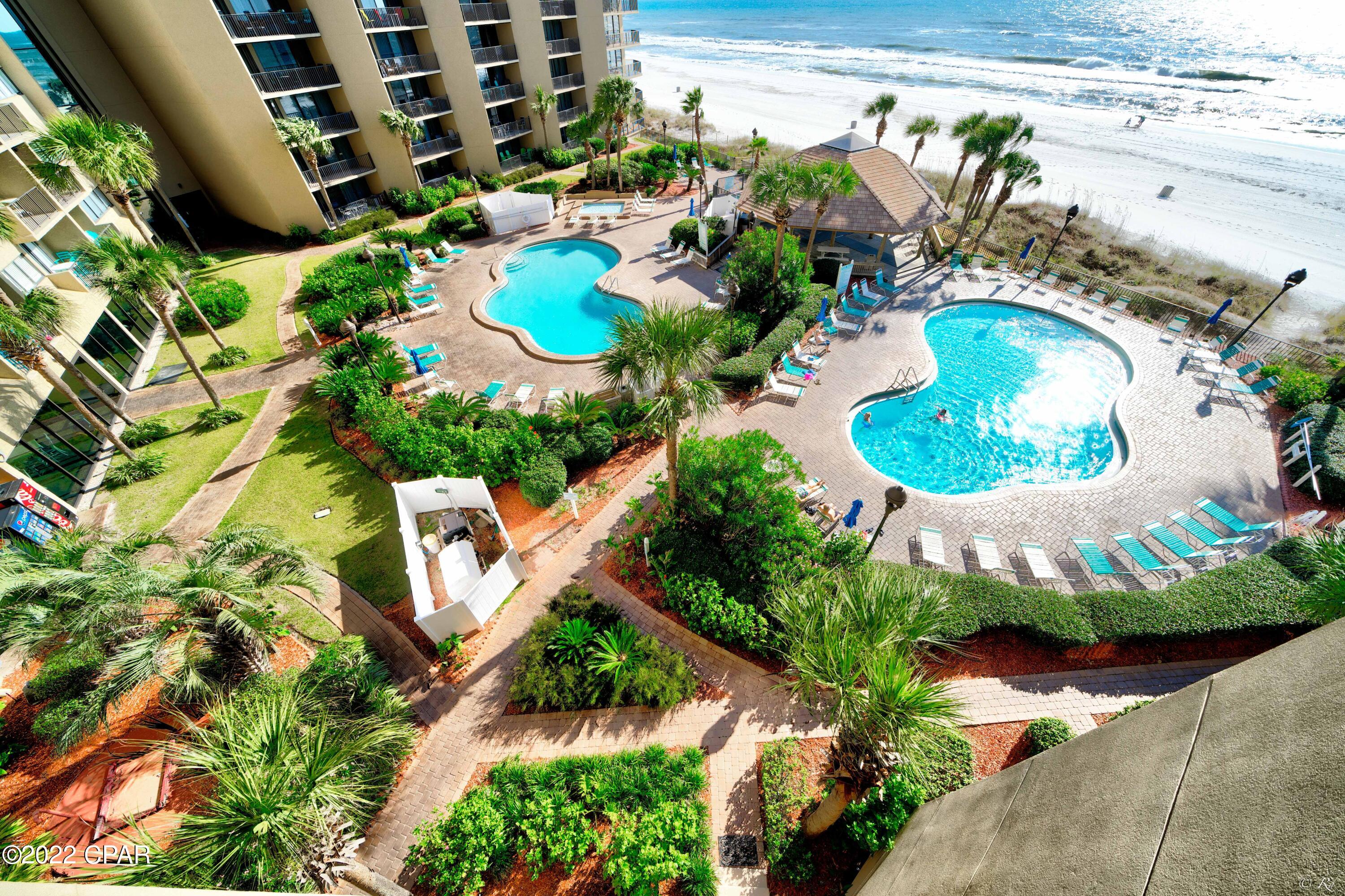 Summerhouse Condo. - Residential