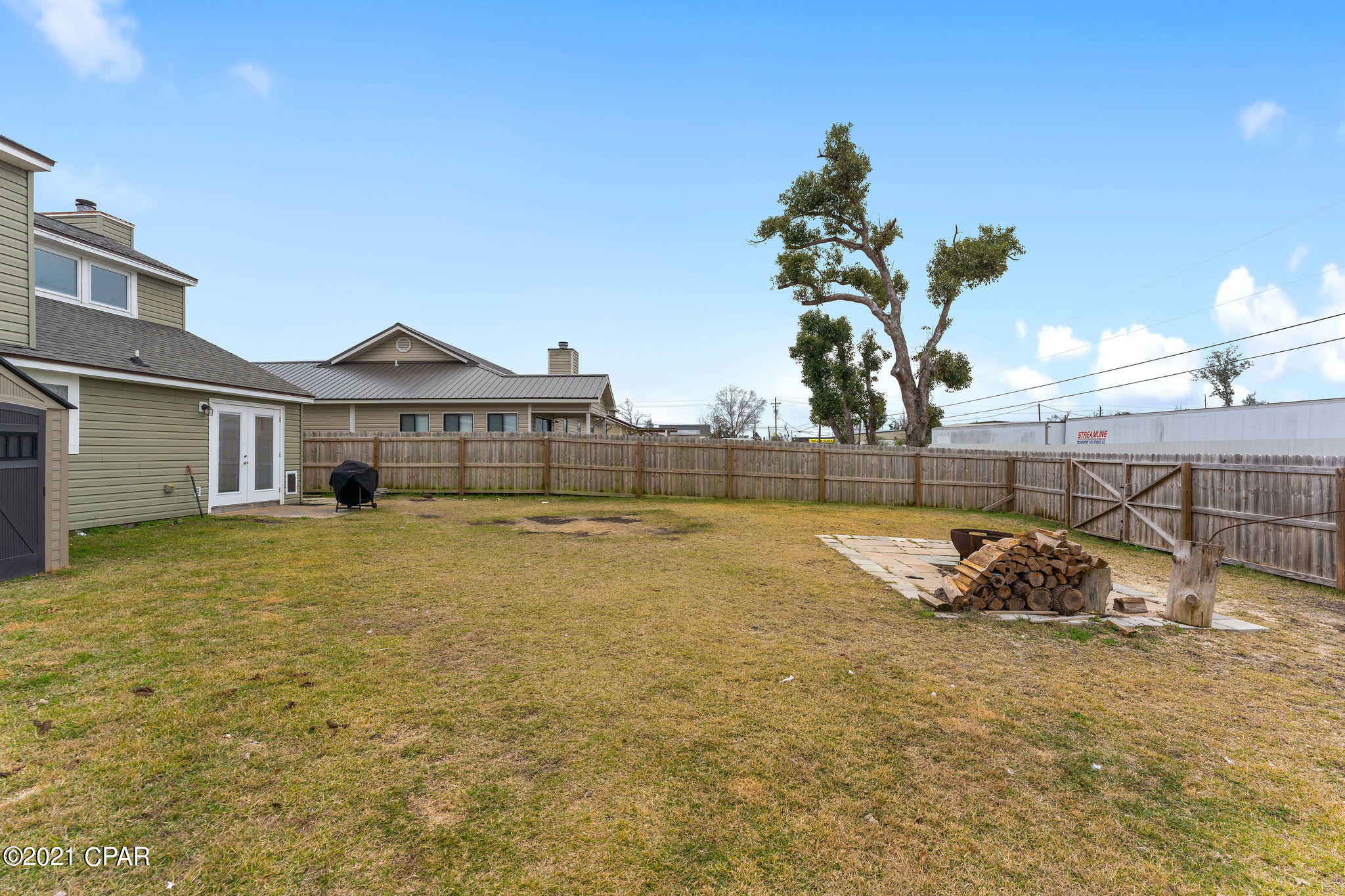 Shadow Bay Unit 2 Replat - Residential