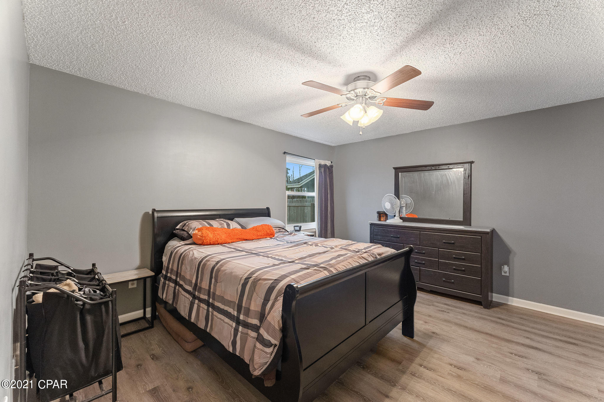 Shadow Bay Unit 2 Replat - Residential