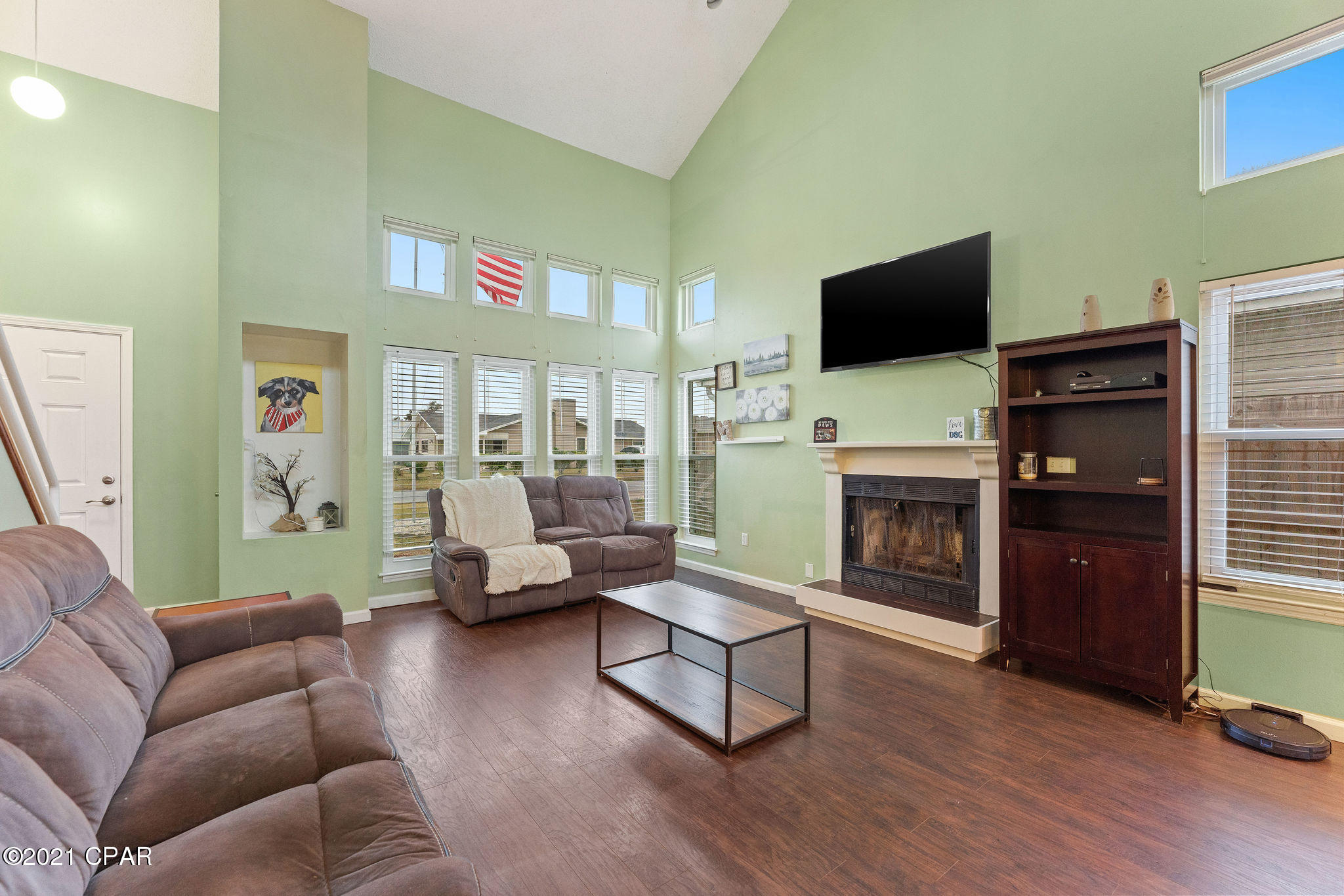 Shadow Bay Unit 2 Replat - Residential