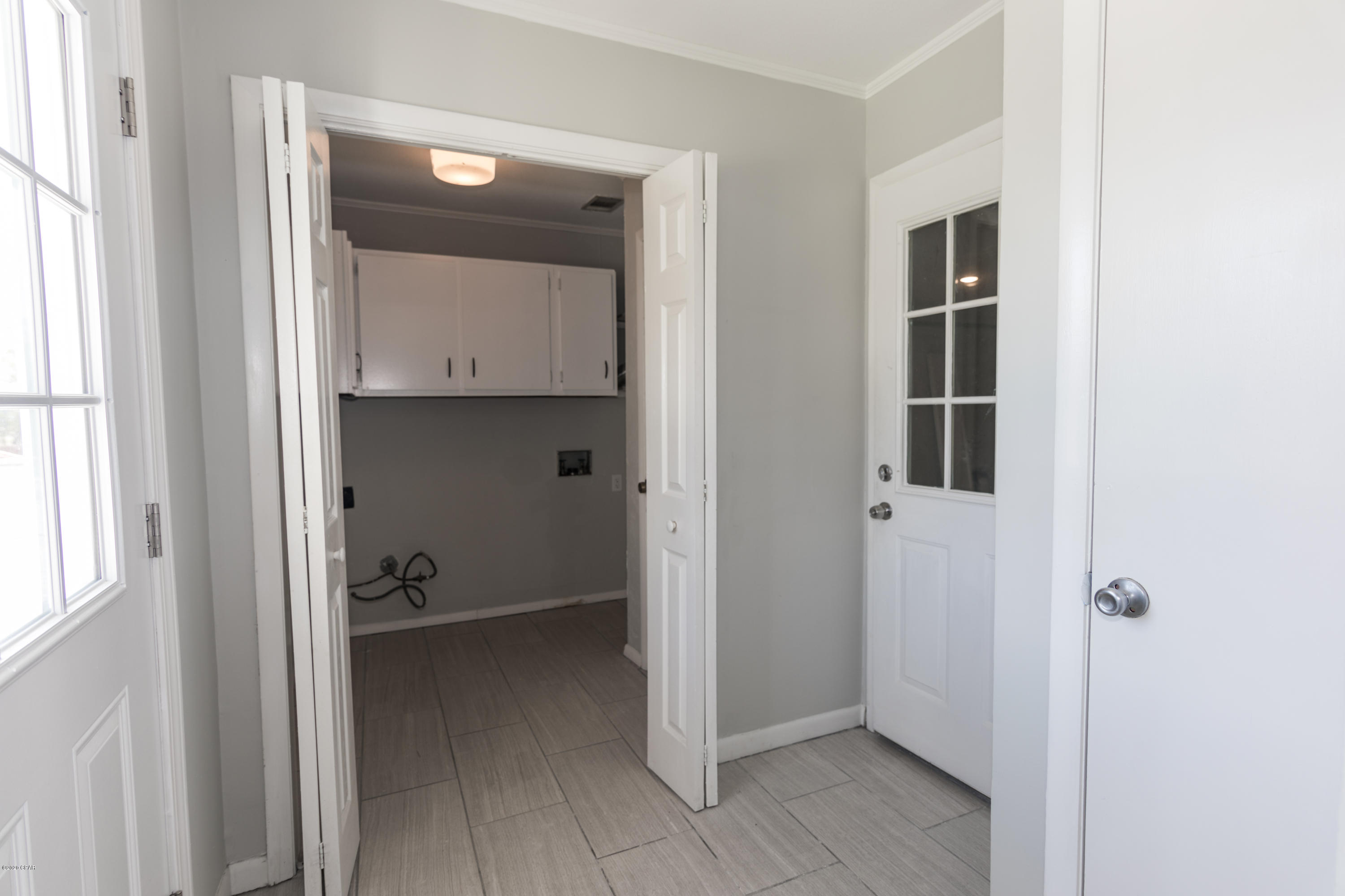 Venetian Villa 1st Add Replat - Residential