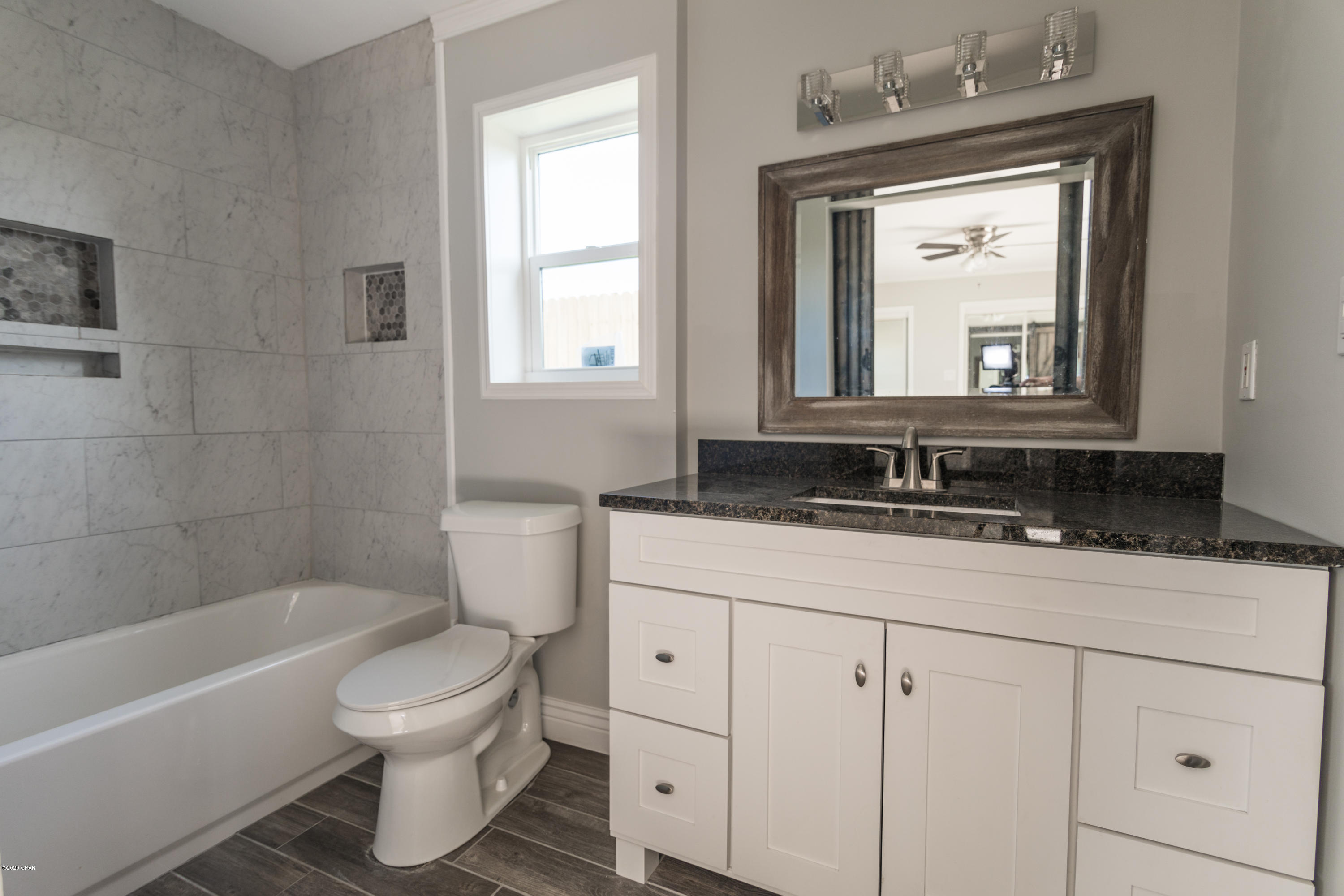 Venetian Villa 1st Add Replat - Residential