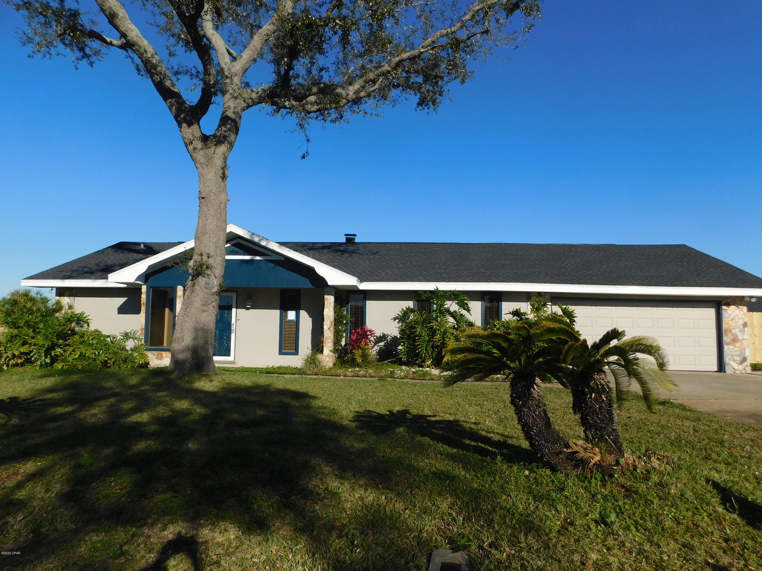 Venetian Villa 1st Add Replat - Residential