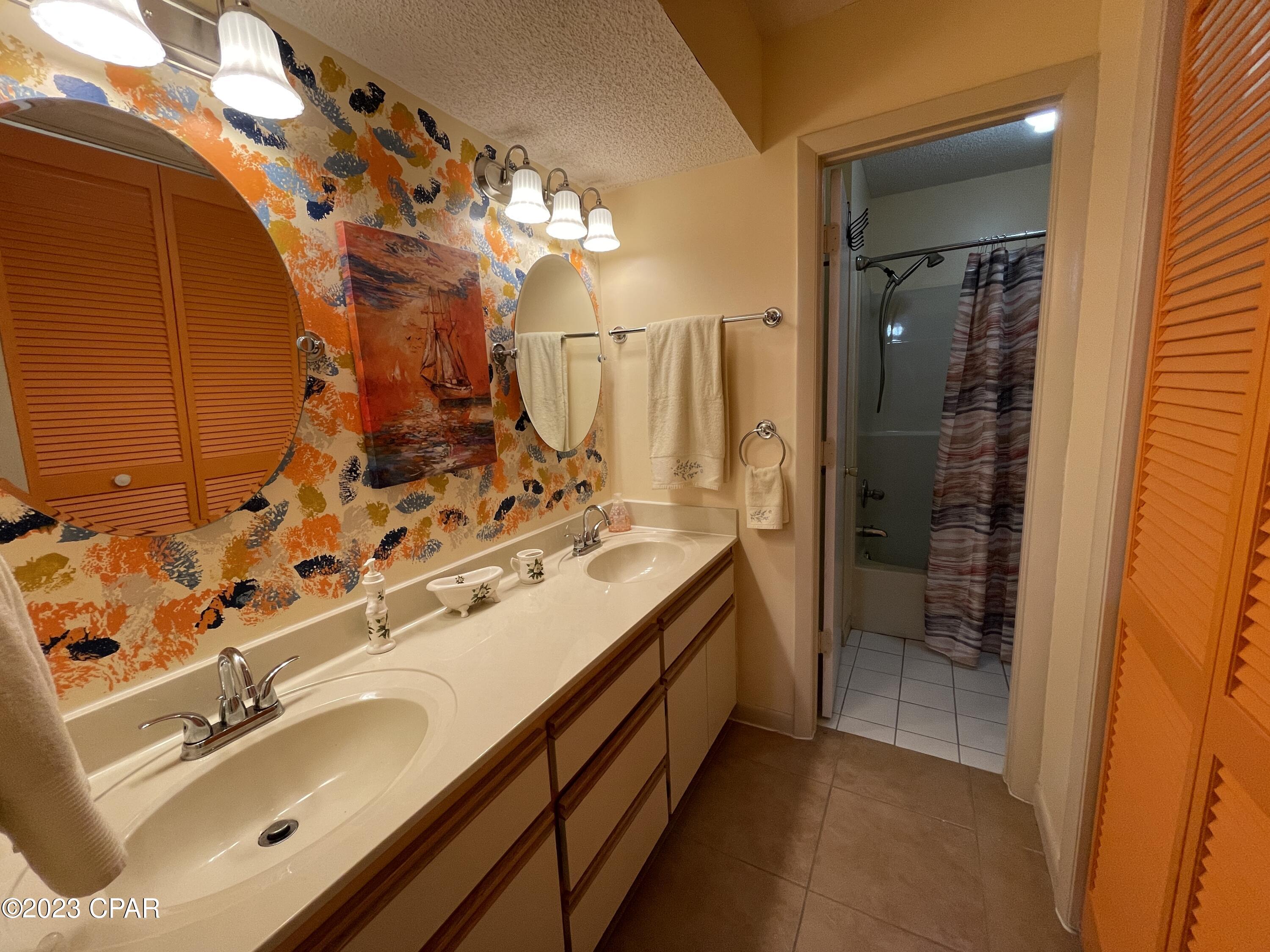 Point Lagoon Condos - Residential Lease