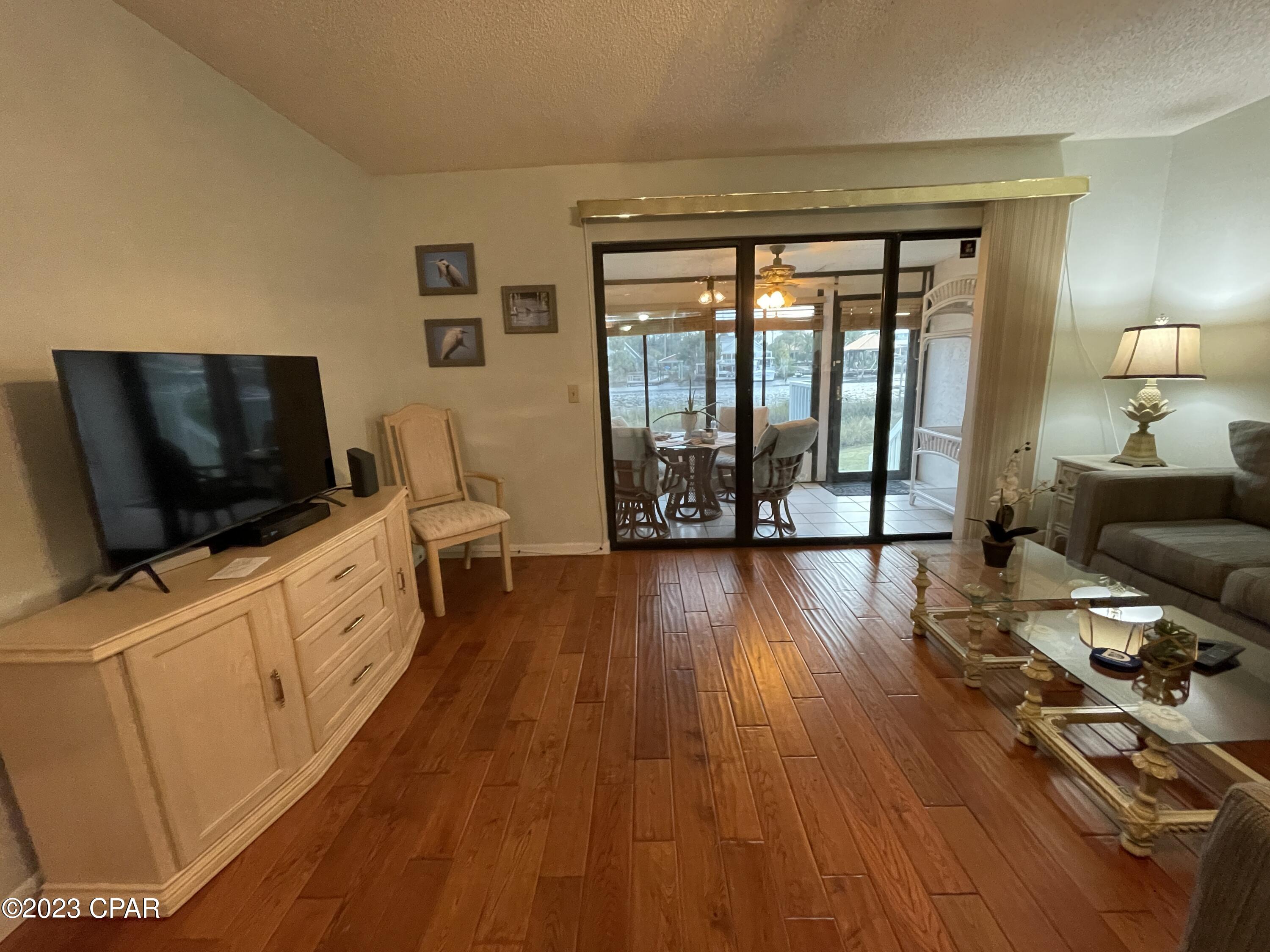 Point Lagoon Condos - Residential Lease