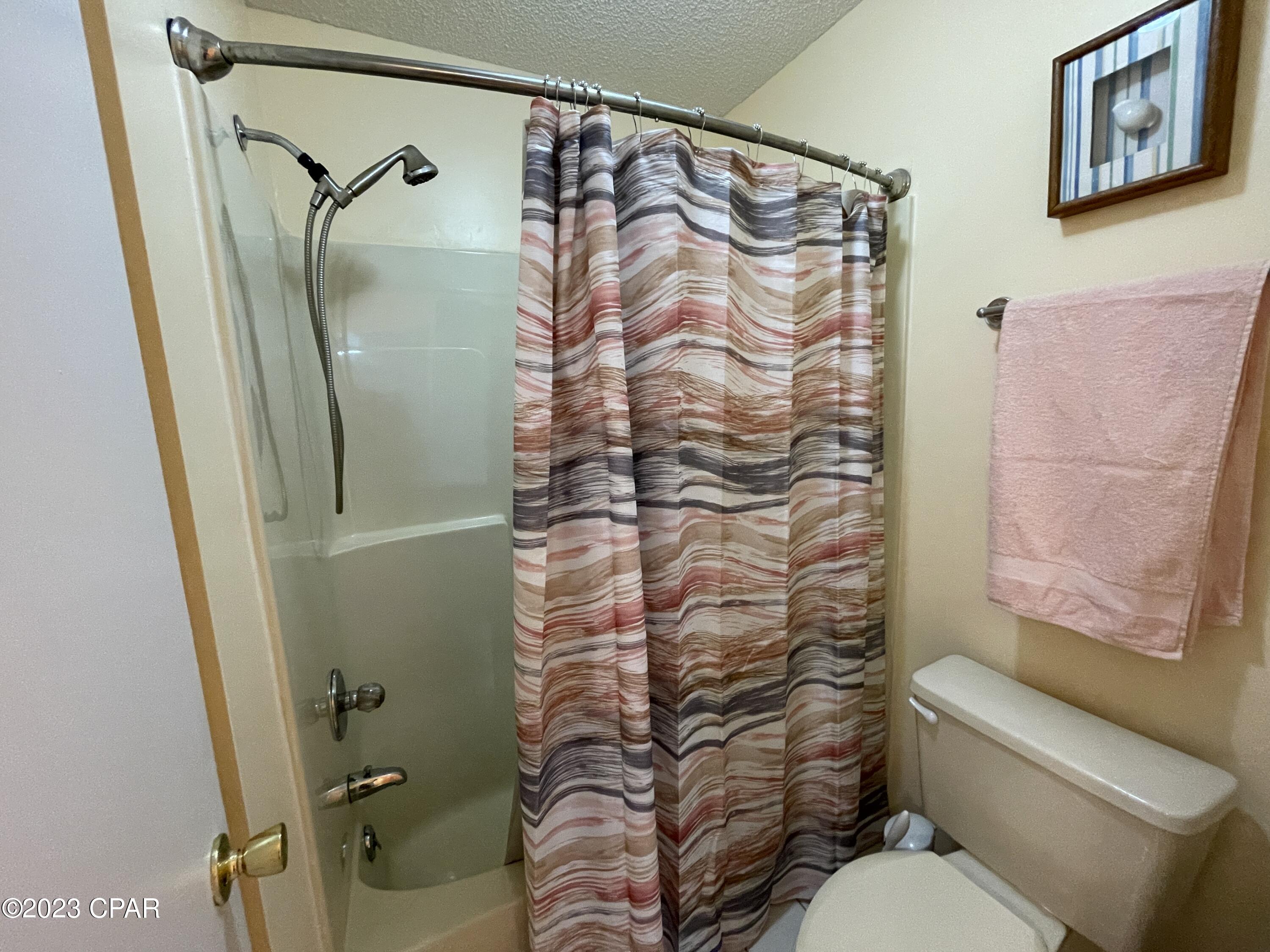 Point Lagoon Condos - Residential Lease