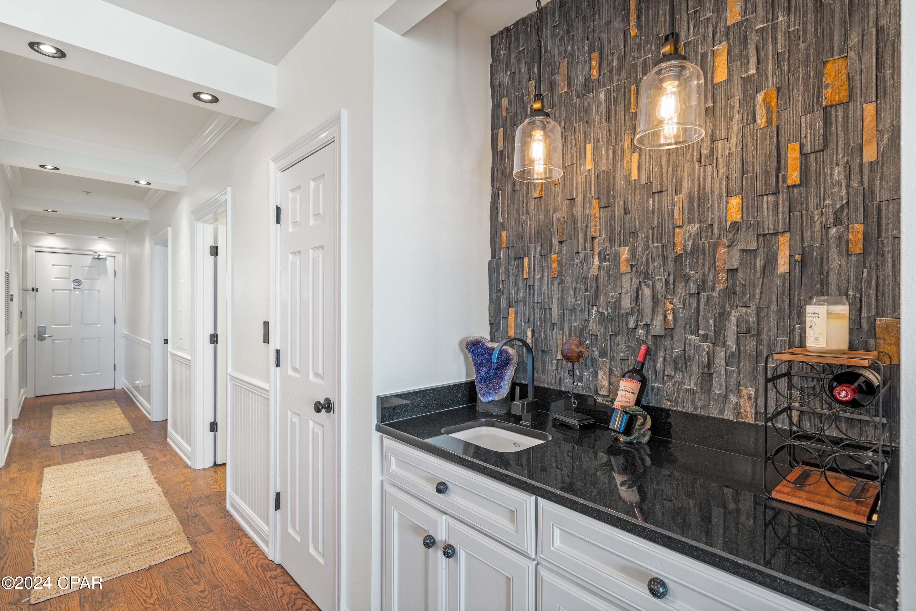 Calypso Towers I - Residential