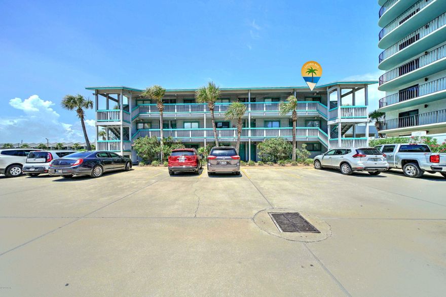 'CURRENTLY UNDER CONTRACT, SELLER ACCEPTING BACKUP OFFERS' Looking for an amazing unit, look no further! Nautical Watch in an amazing complex. This unit has a gulf view from the Master bedroom and from you back deck you can watch the kids in the pool or just relax on. Unit comes completely furnished and is rental ready. Just steps from the white sandy beach to watch the most amazing sunset ever. .