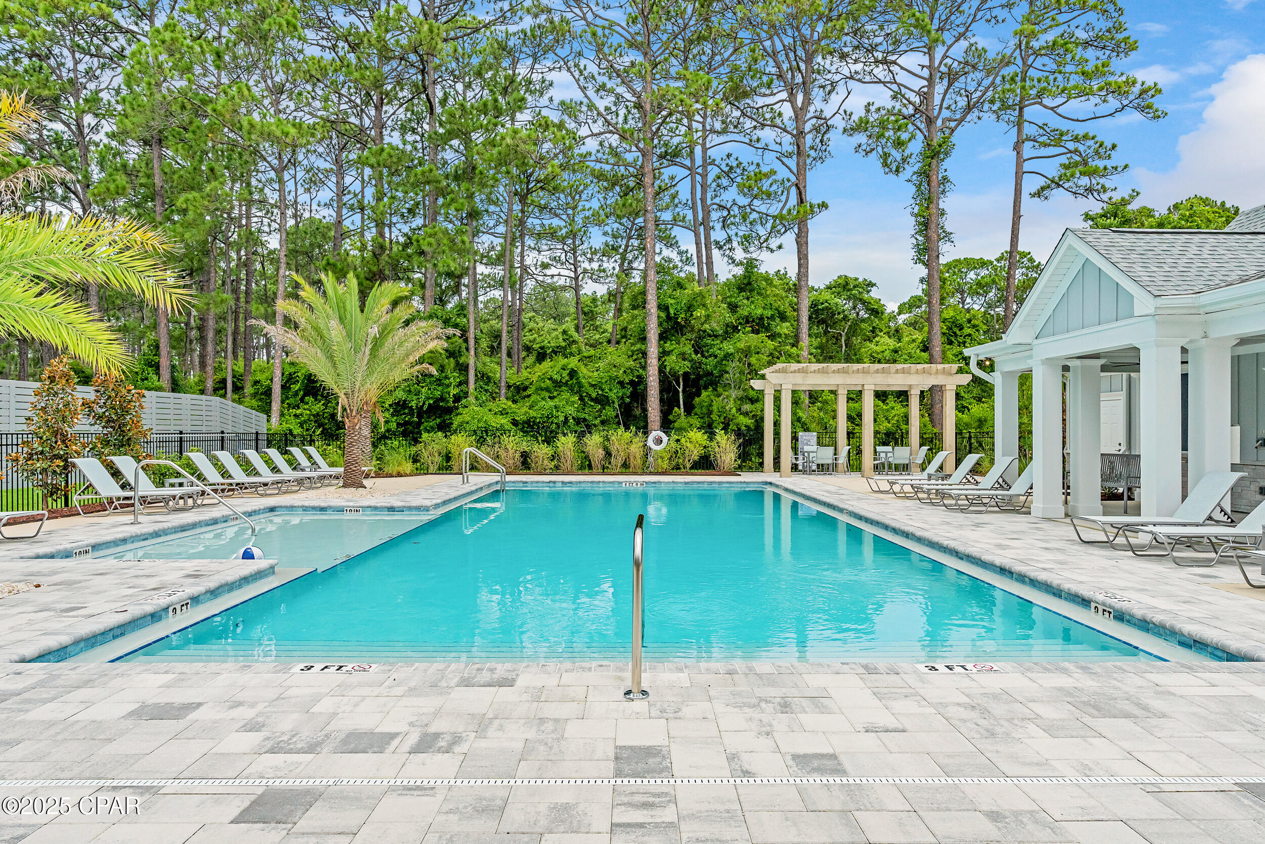 Colonial Landing - Residential