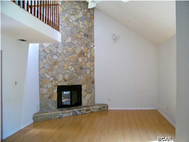 College Point 1st Add - Residential