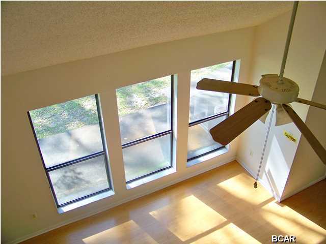 College Point 1st Add - Residential