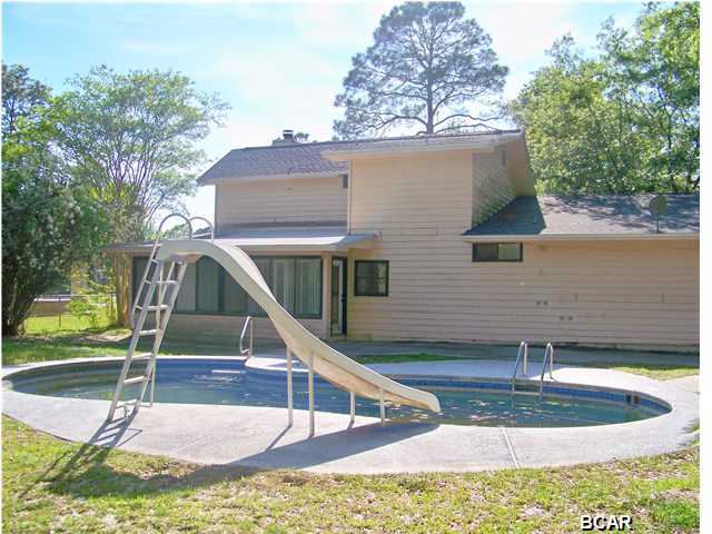 College Point 1st Add - Residential