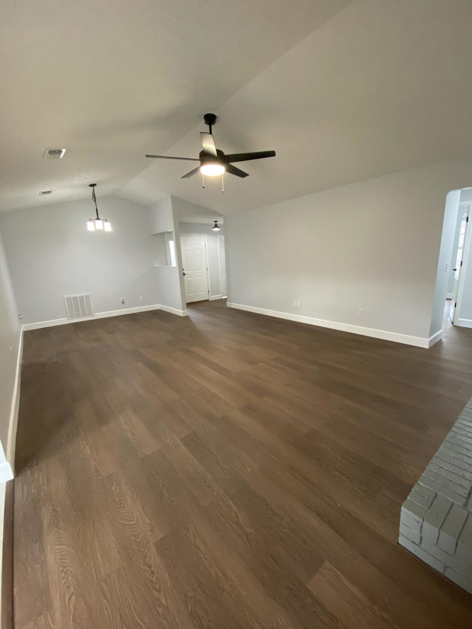 [No Recorded Subdiv] - Residential Lease