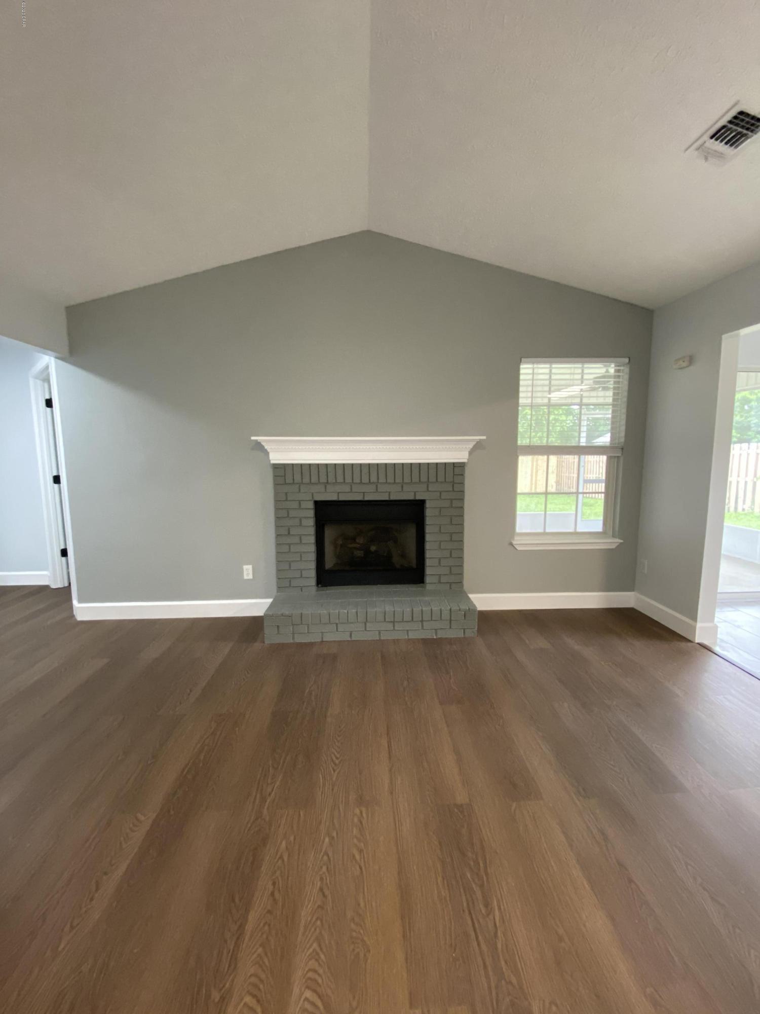 [No Recorded Subdiv] - Residential Lease