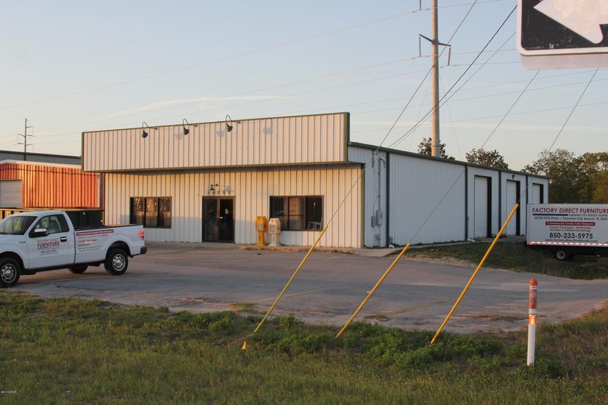 Traffic Count 29,500 - Will Lease, 

3 12'x16' dock high loading doors - Eave height 18' Clear Space 22' - 2,000 square feet showroom with office with 2 bathrooms -Includes large fenced storage area in the rear -  5,800 SqFt Warehouse- 132 Ft Frontage on 0.753 Acres.