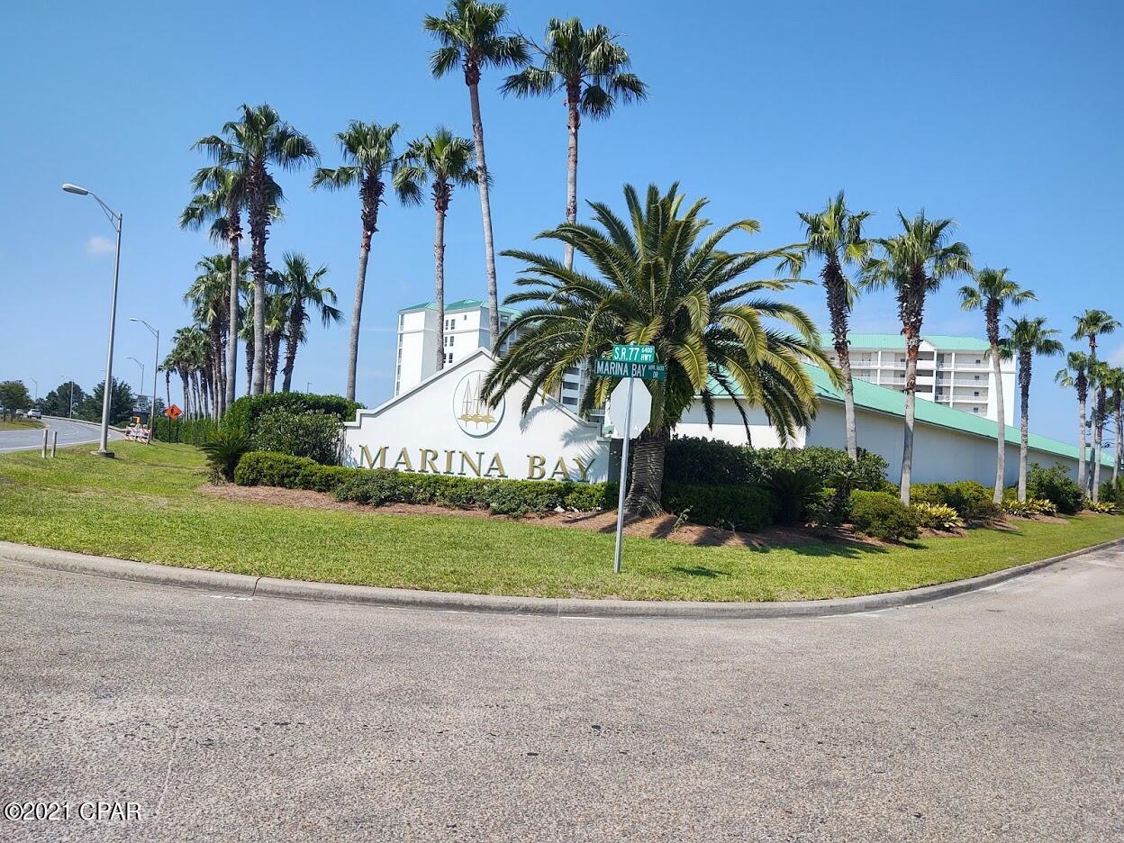 Marina Bay Condo - Residential