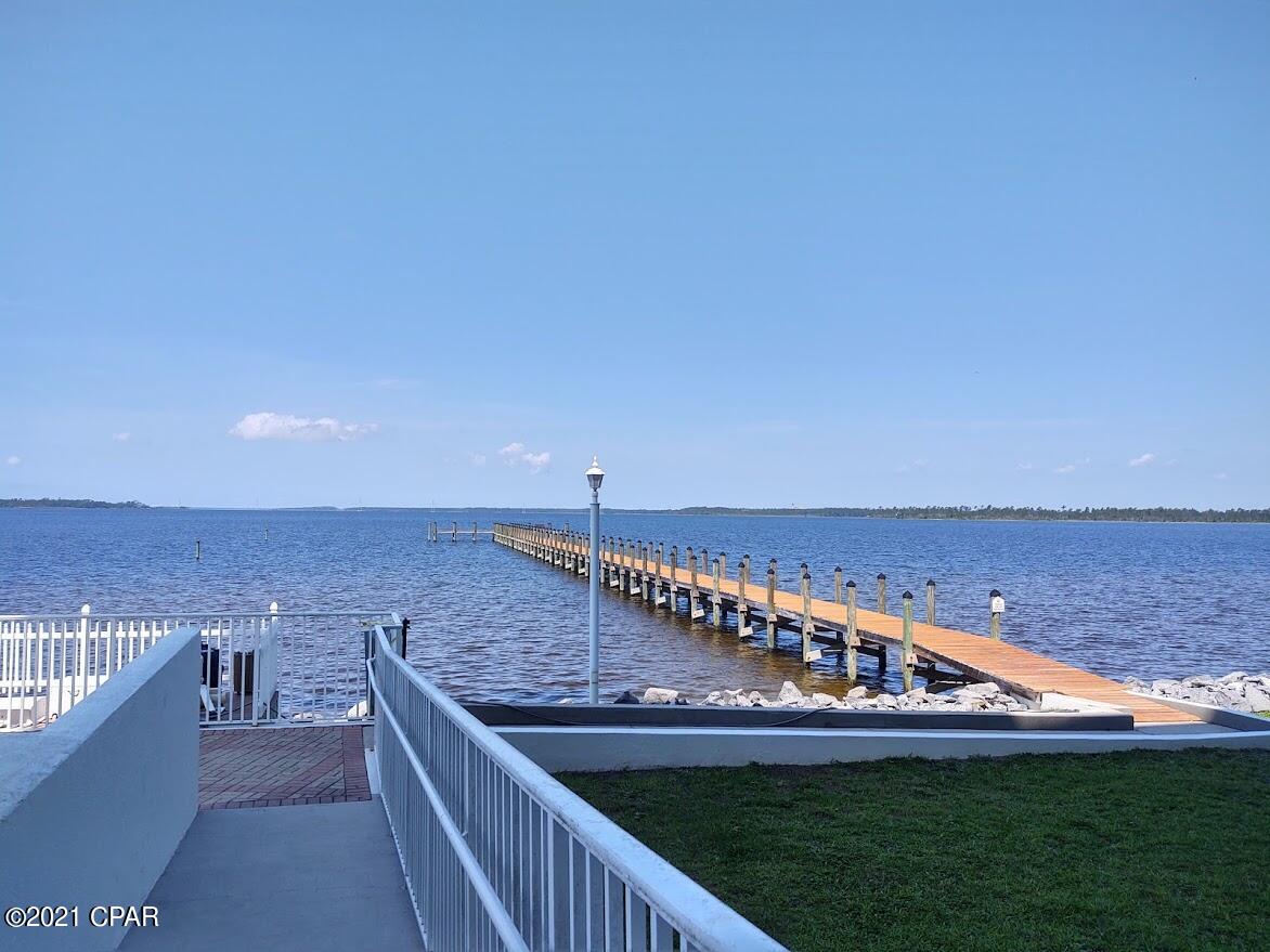 Marina Bay Condo - Residential