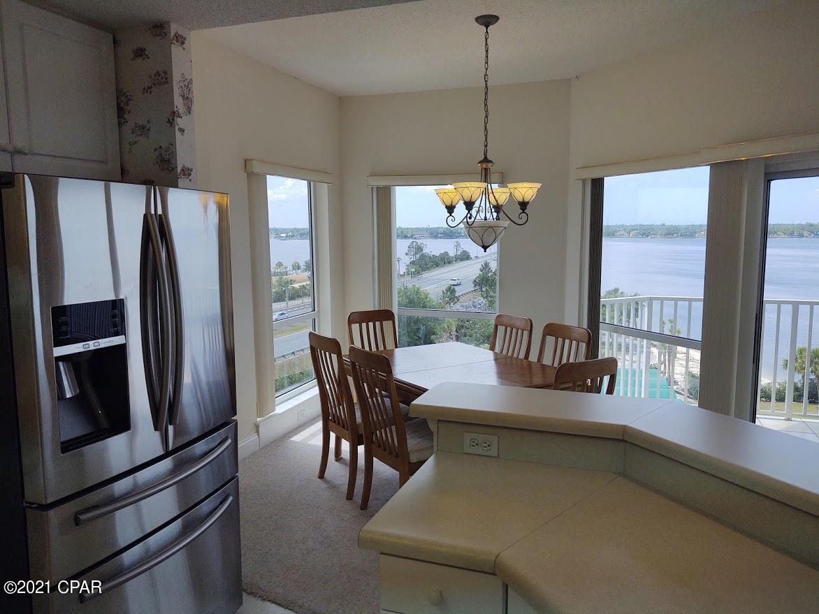 Marina Bay Condo - Residential