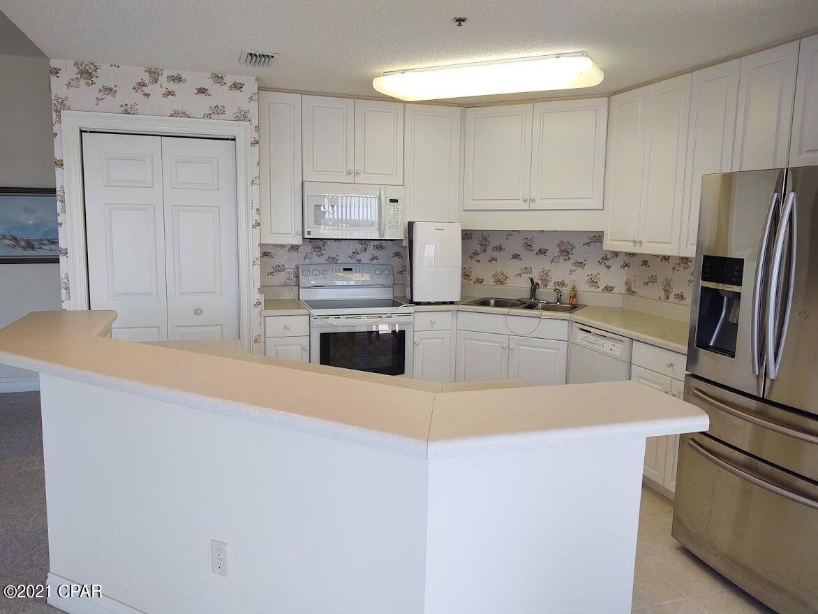 Marina Bay Condo - Residential