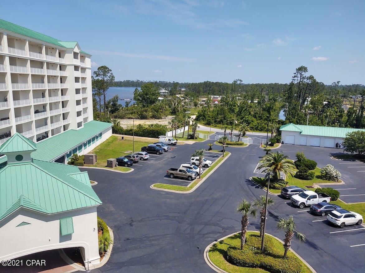 Marina Bay Condo - Residential