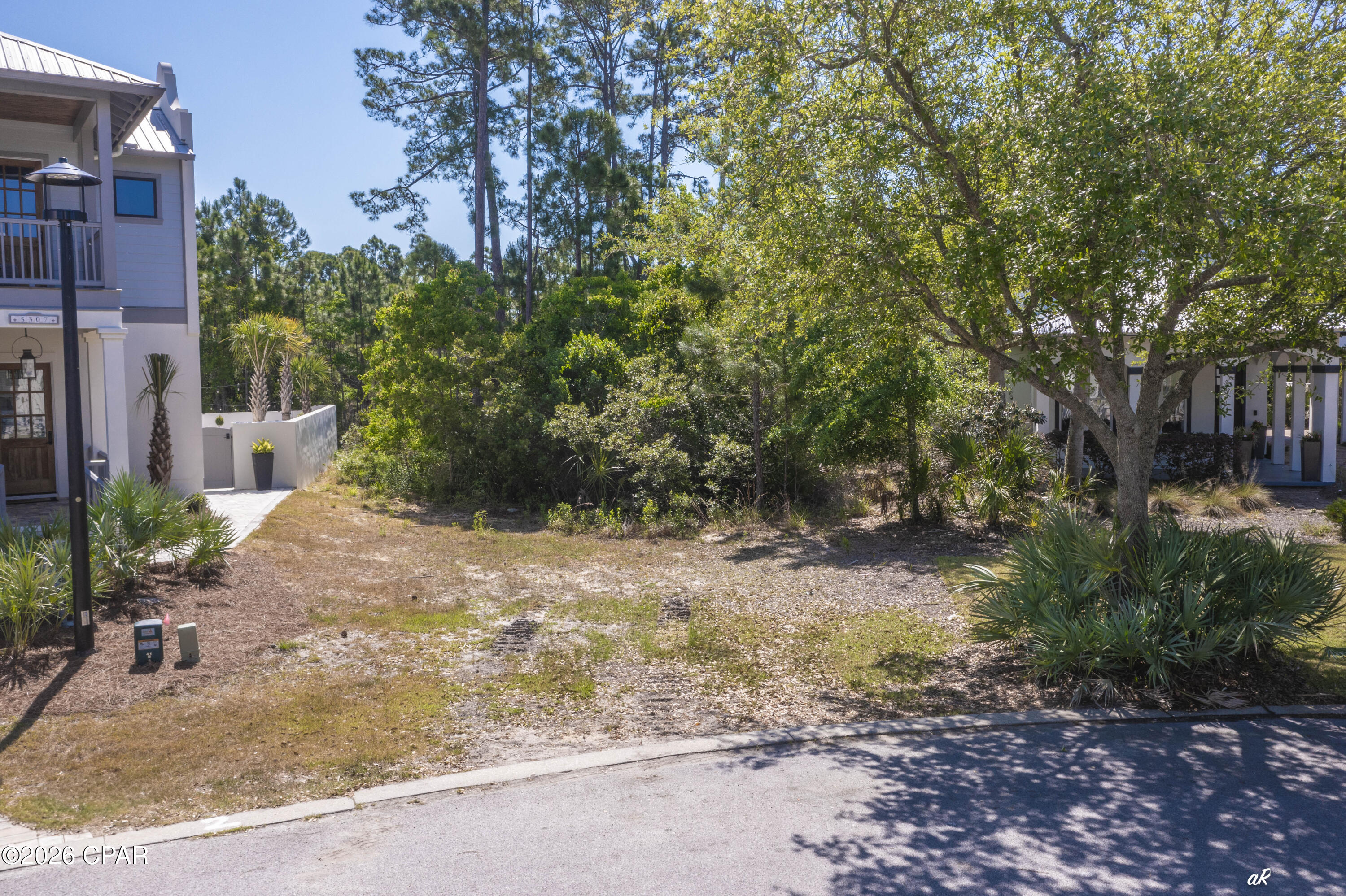 Martinique Phase II - Land