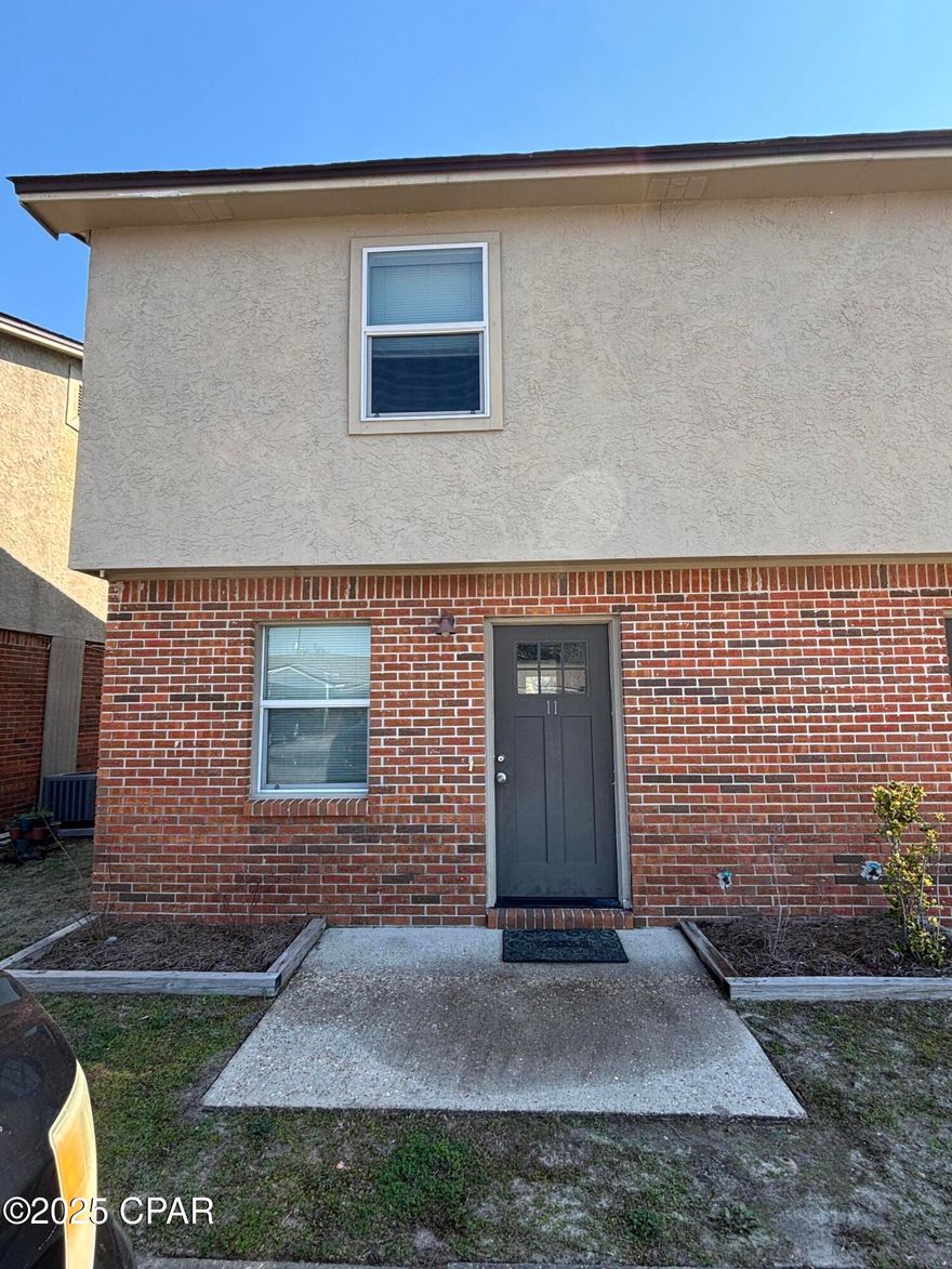 MOVE IN SPECIAL.  MOVE IN BY 8/15/25 AND GET TWO WEEKS FREE.  Move in 08/15 but only pay rent from 09/01.  Lease will be 12.5 months from 08/15/25 - 08/31/2026.
Welcome to Garden Manor Apts #11 in Springfield, FL! This cozy apartment features 2 bedrooms and 1.5 bathrooms, perfect for those looking for a comfortable living space. With a washer and dryer included, laundry day will be a breeze. The convenience of being located near Tyndall AFB makes this apartment ideal for military personnel or anyone looking for easy access to the base. Plus, a small dog is allowed, so you can bring your furry friend along to enjoy your new home. Don't miss out on this fantastic opportunity to live in Garden Manor Apts #11!