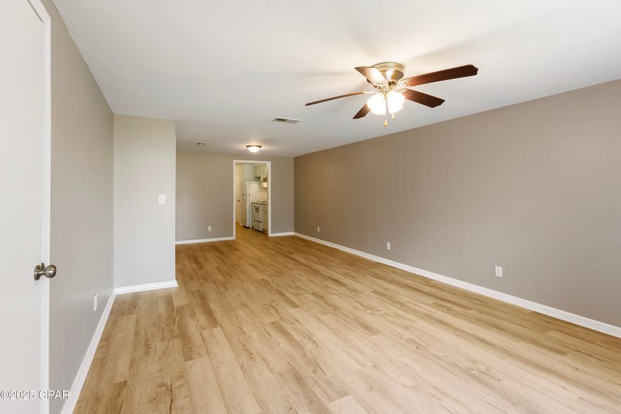 CURRENTLY UNDER CONTRACT, SELLER WILL CONSIDER BACKUP OFFERS'
New Flooring, freshly painted and spruced up! This three-bedroom, two full bath duplex right in the heart of Callaway would make an awesome starter home or great investment. The kitchen has a new dishwasher and plenty of storage. It is just minutes from Tyndall Air Force Base. Nice big fenced in backyard. Perfect for a growing family and plenty of room for furry friends.