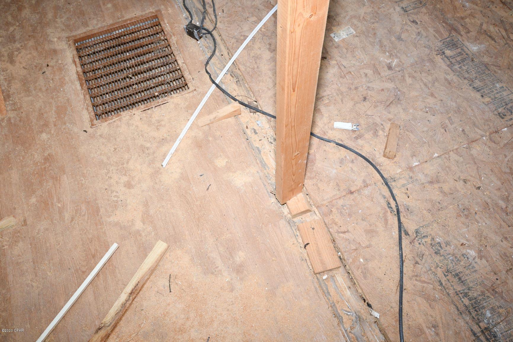 North Lagoon Oaks - Residential