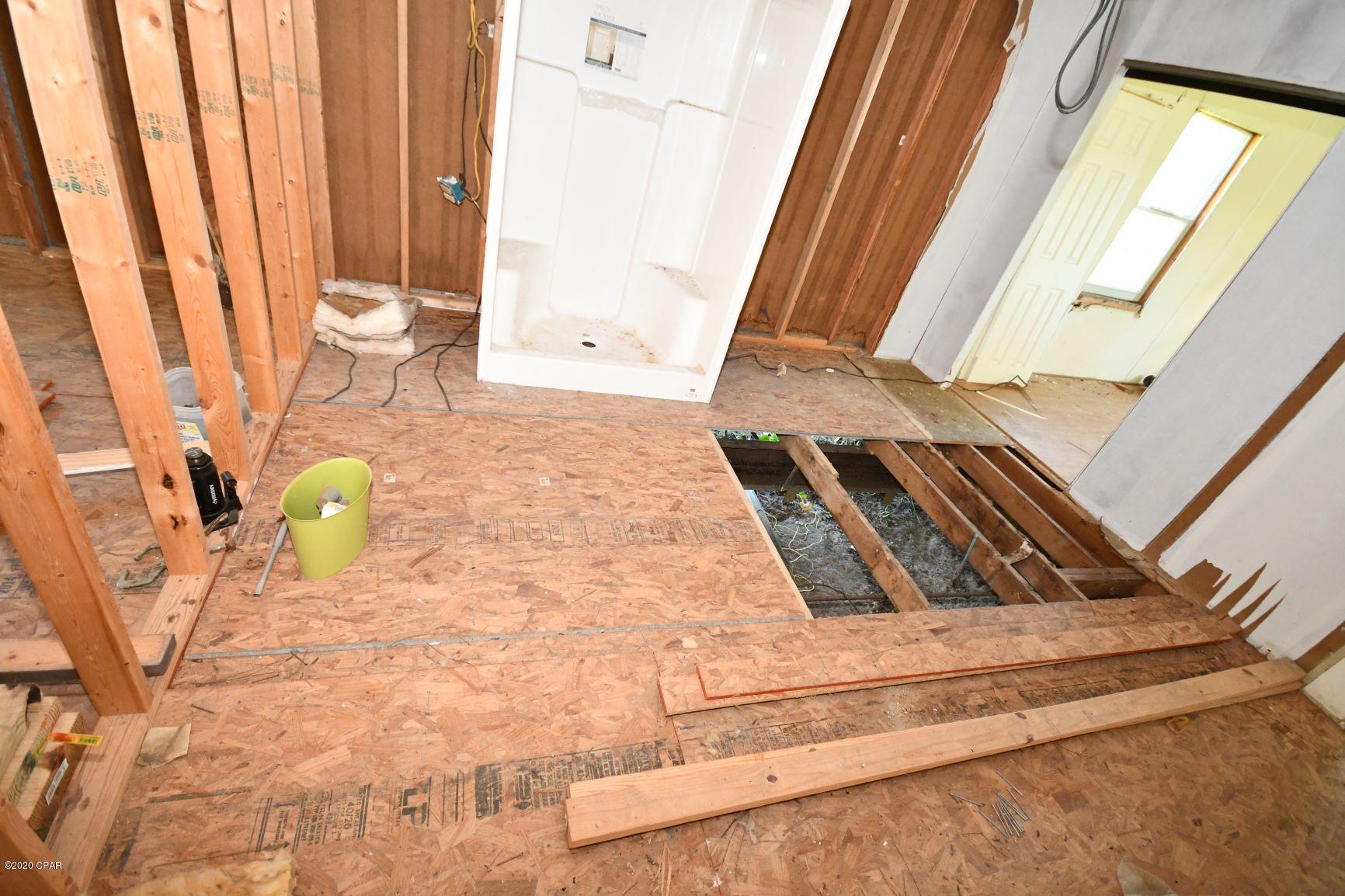 North Lagoon Oaks - Residential