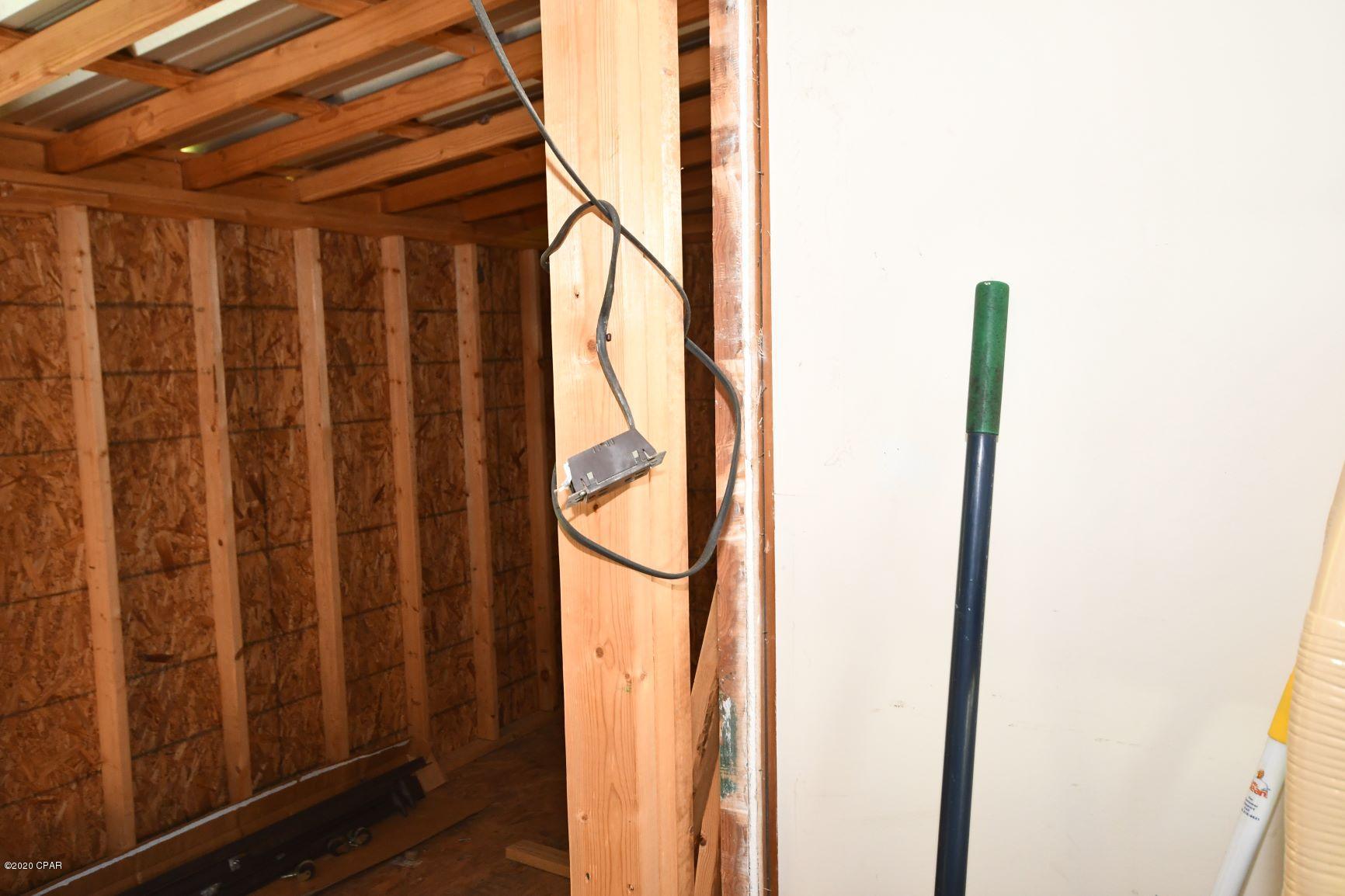 North Lagoon Oaks - Residential