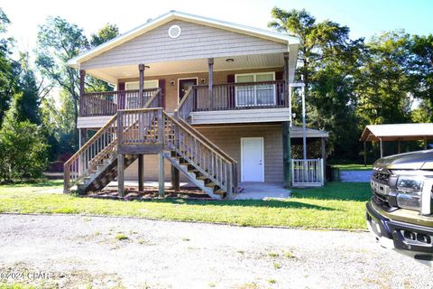 A home in Wewahitchka