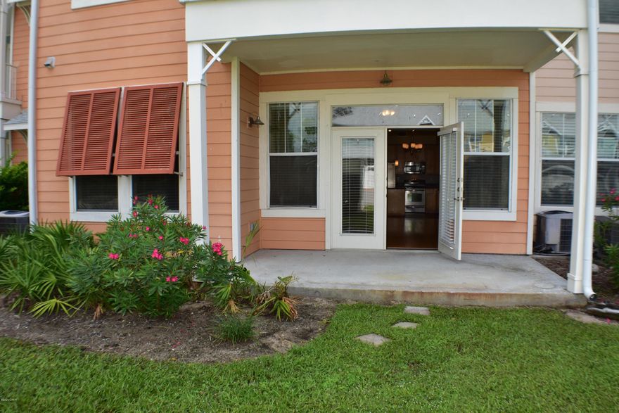 Owner Financing Available.  Ground floor 1BR/1BA condo with a bonus room.  Features include bamboo flooring, stainless steel appliances, granite countertops and a double sink vanity and garden tub.  Island Reserve is a gated community with resort style pool and waterfall, clubhouse with media room, indoor basketball and volleyball court, game room, and a state-of- the-art fitness center.  All info is approx and must be verified by Buyers if important.