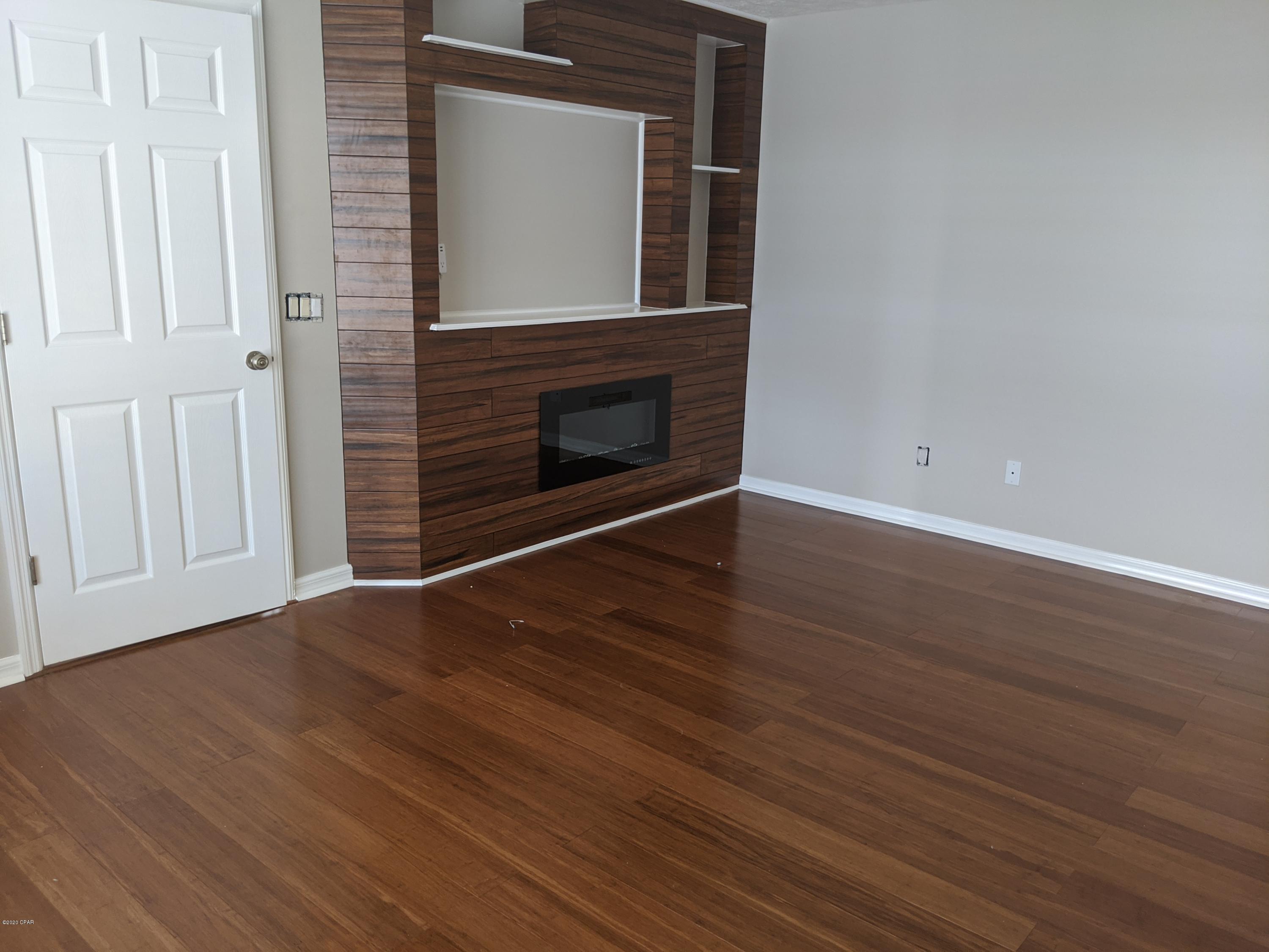 Lake Marin - Residential